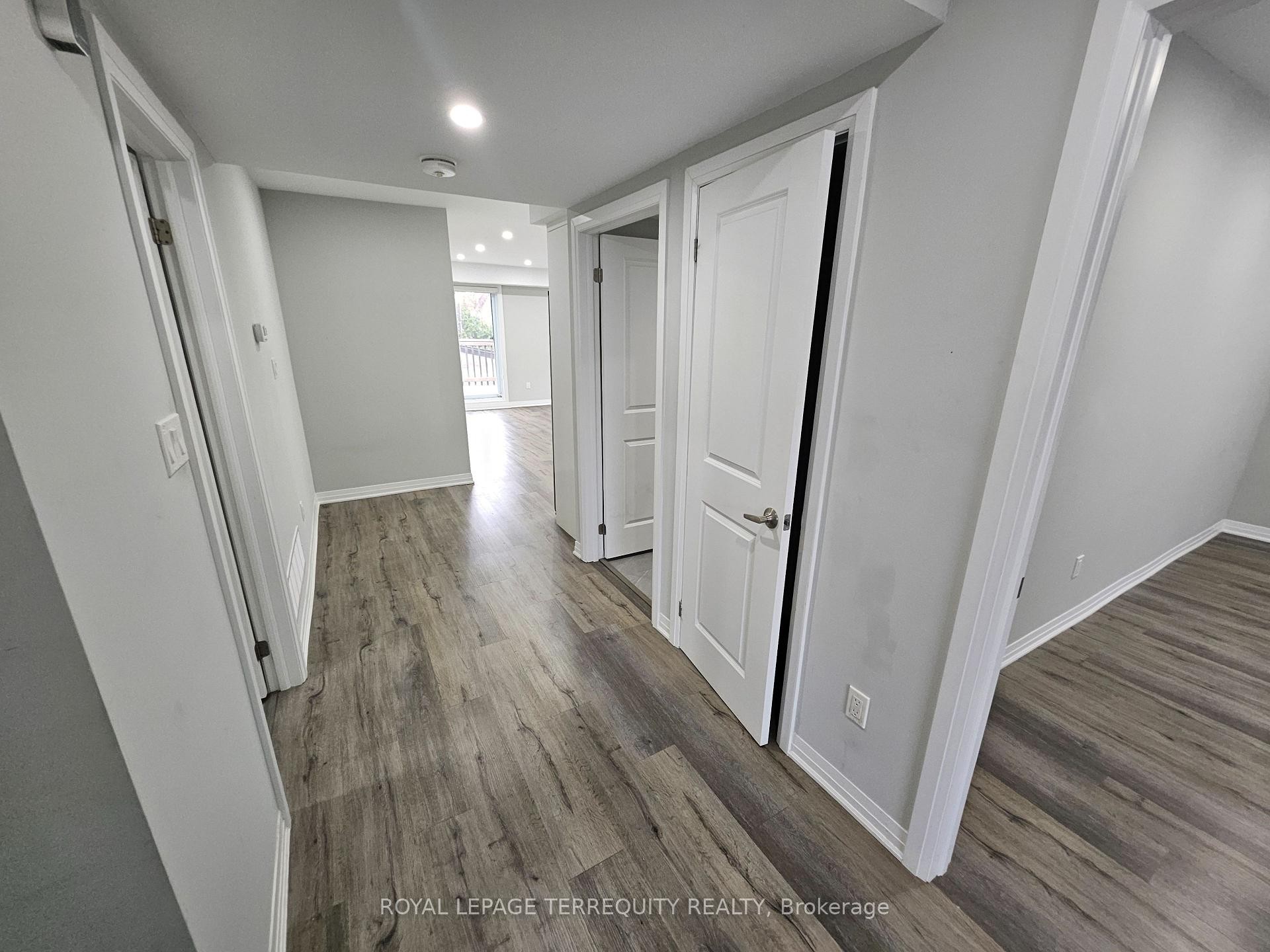 









3392


Lake Shore

Boulevard,
Toronto,




ON
M8W 1M9

