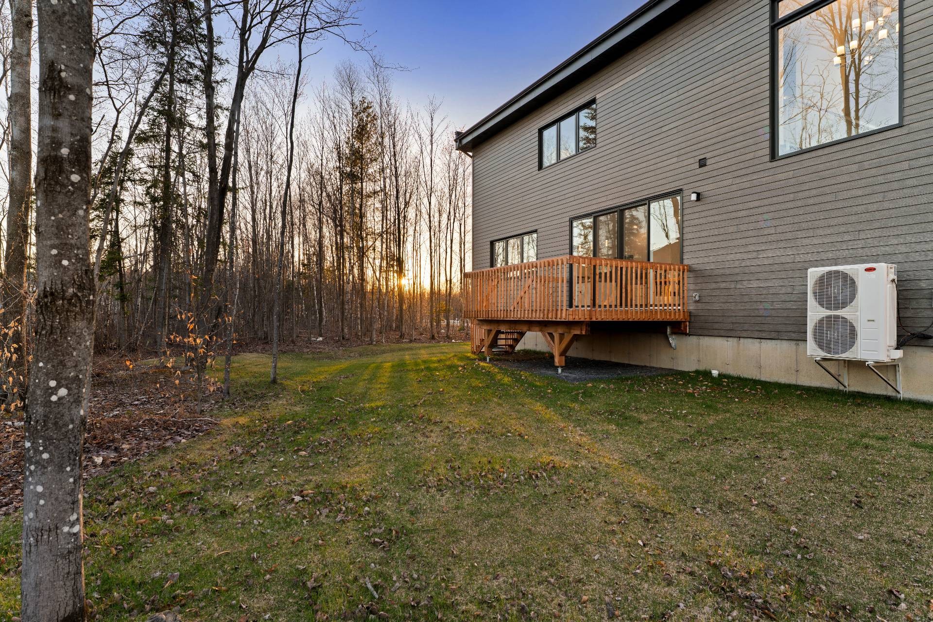 









1448


Rue Alice-Campbell

,
Sherbrooke (Les Nations),




QC
J1L0K3

