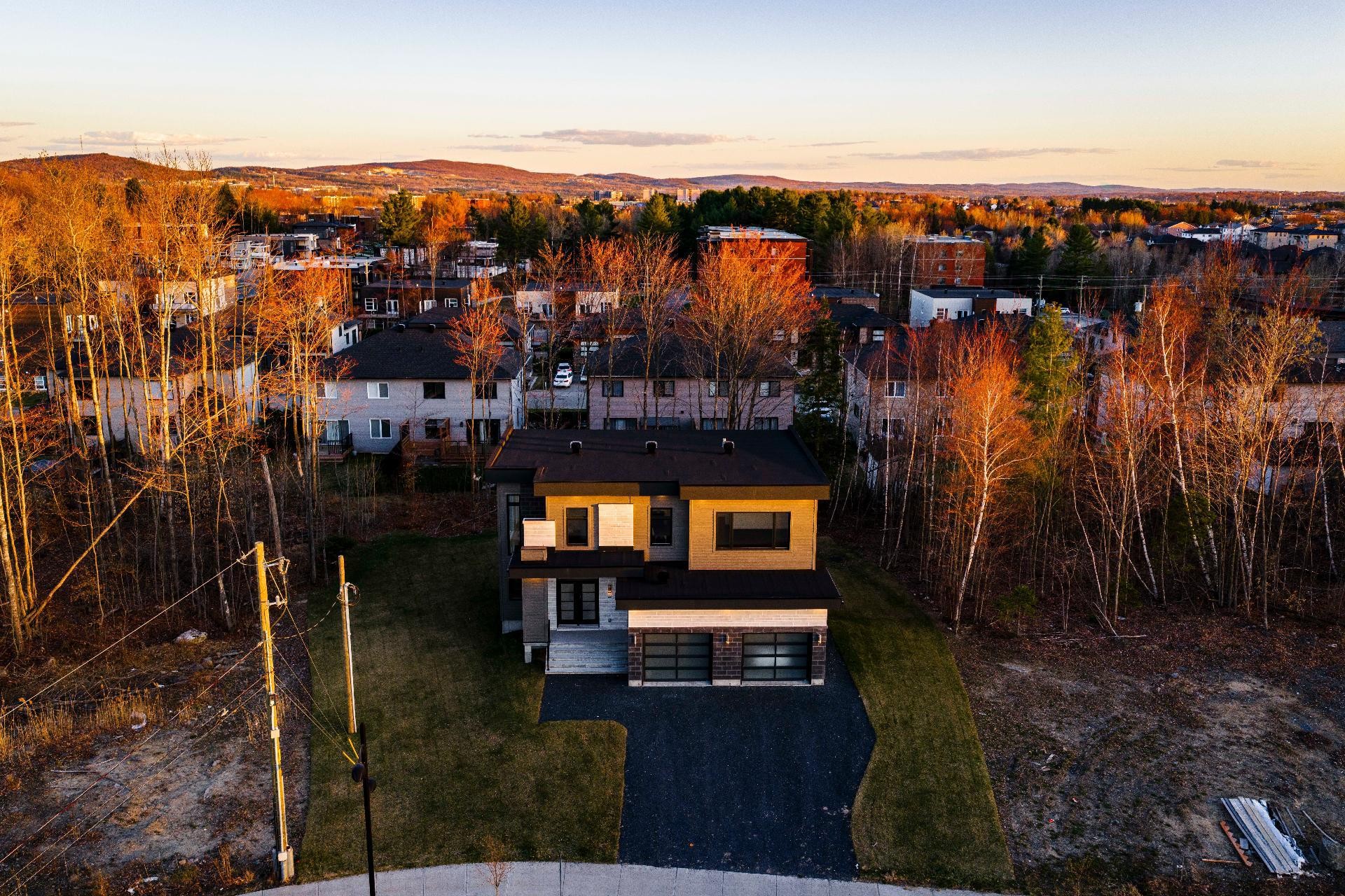 









1448


Rue Alice-Campbell

,
Sherbrooke (Les Nations),




QC
J1L0K3

