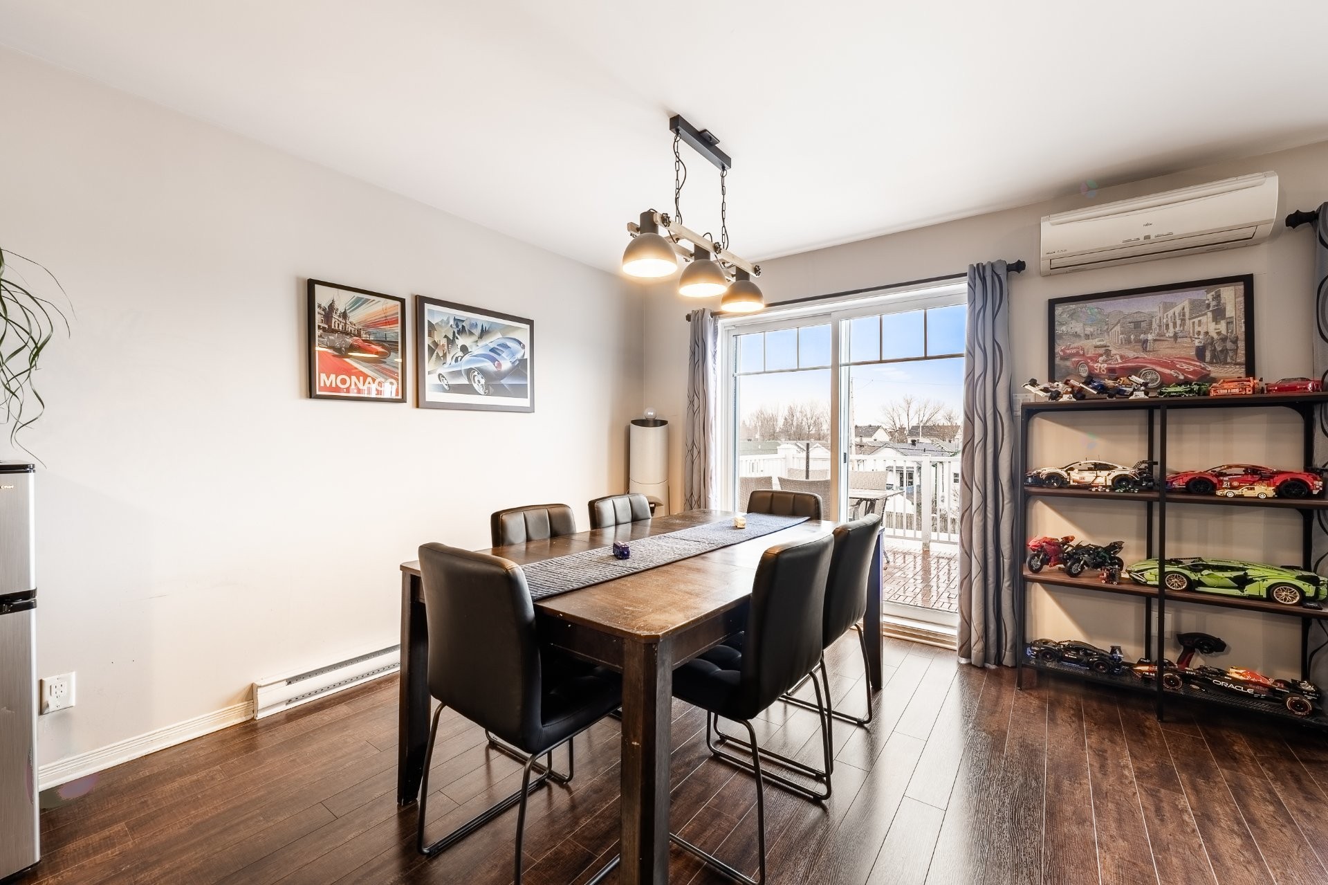 









244


Rue du Cardinal

,
Saint-Amable,




QC
J0L1N0

