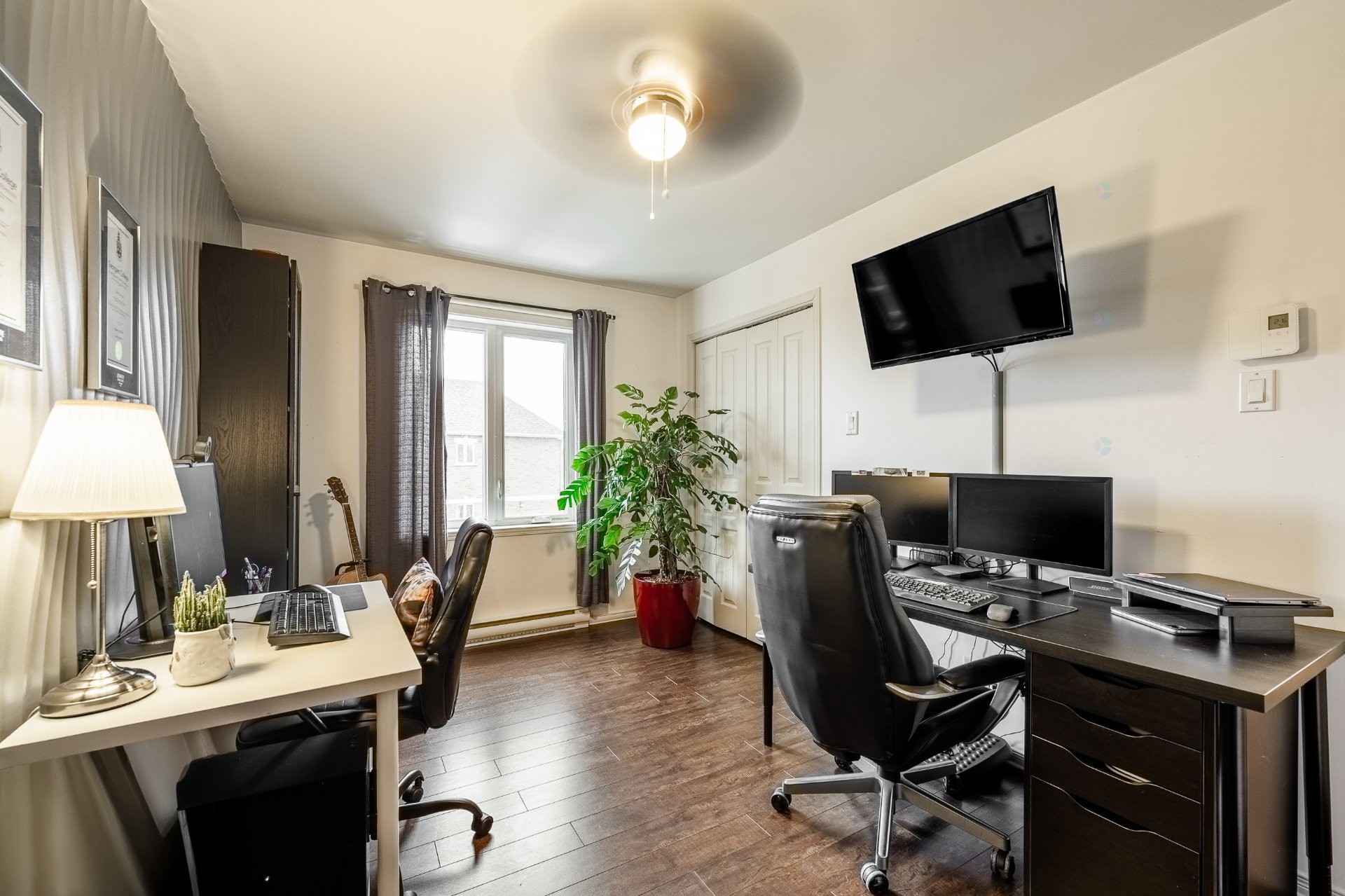 









244


Rue du Cardinal

,
Saint-Amable,




QC
J0L1N0

