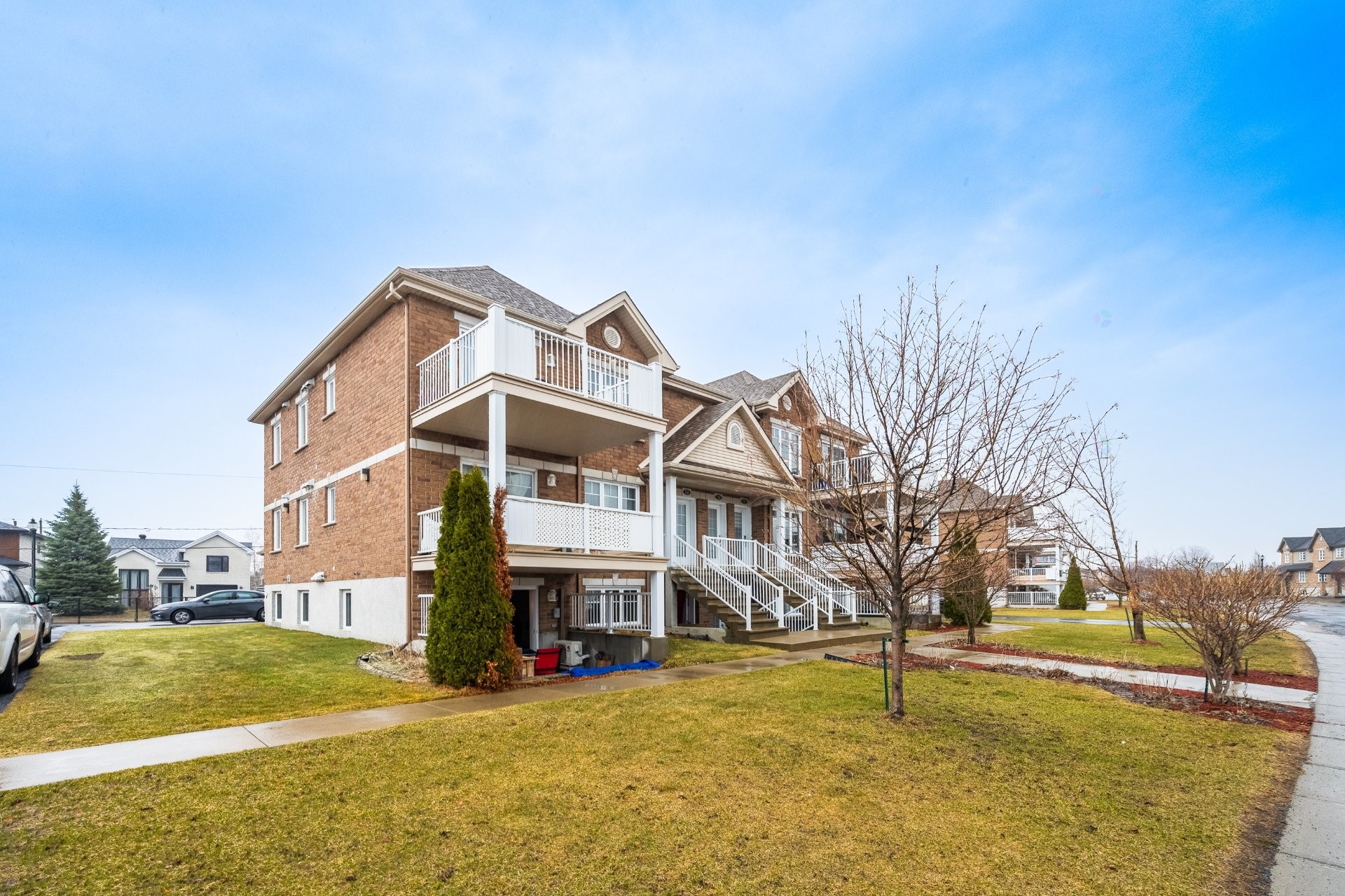 









244


Rue du Cardinal

,
Saint-Amable,




QC
J0L1N0

