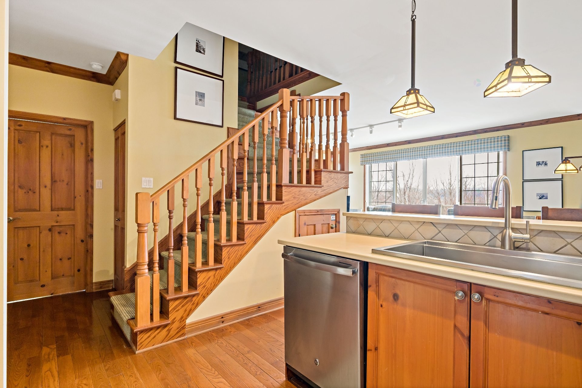









225


Rue du Mont-Plaisant

, 2,
Mont-Tremblant,




QC
J8E1L2

