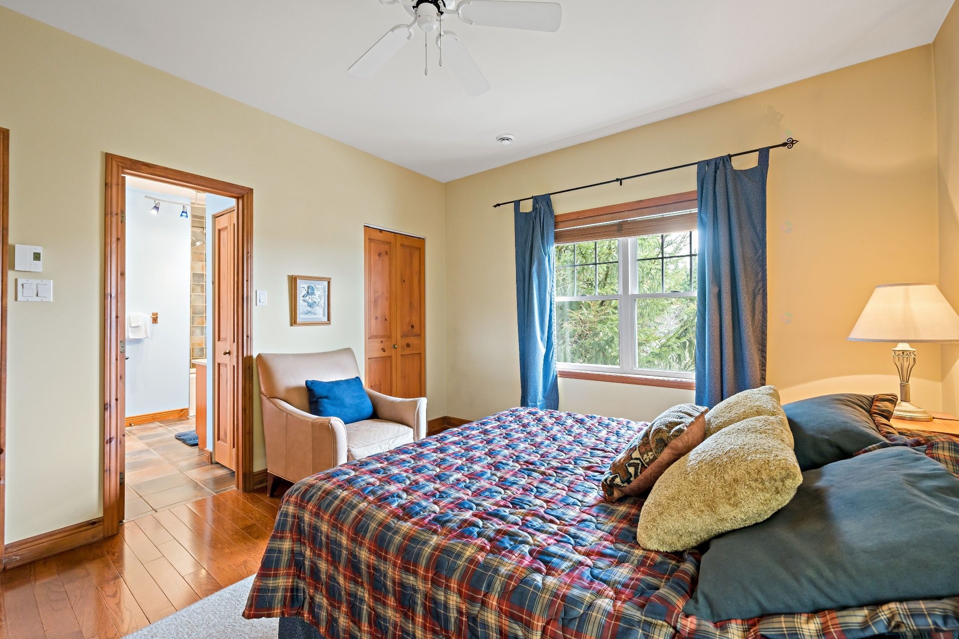









225


Rue du Mont-Plaisant

, 2,
Mont-Tremblant,




QC
J8E1L2

