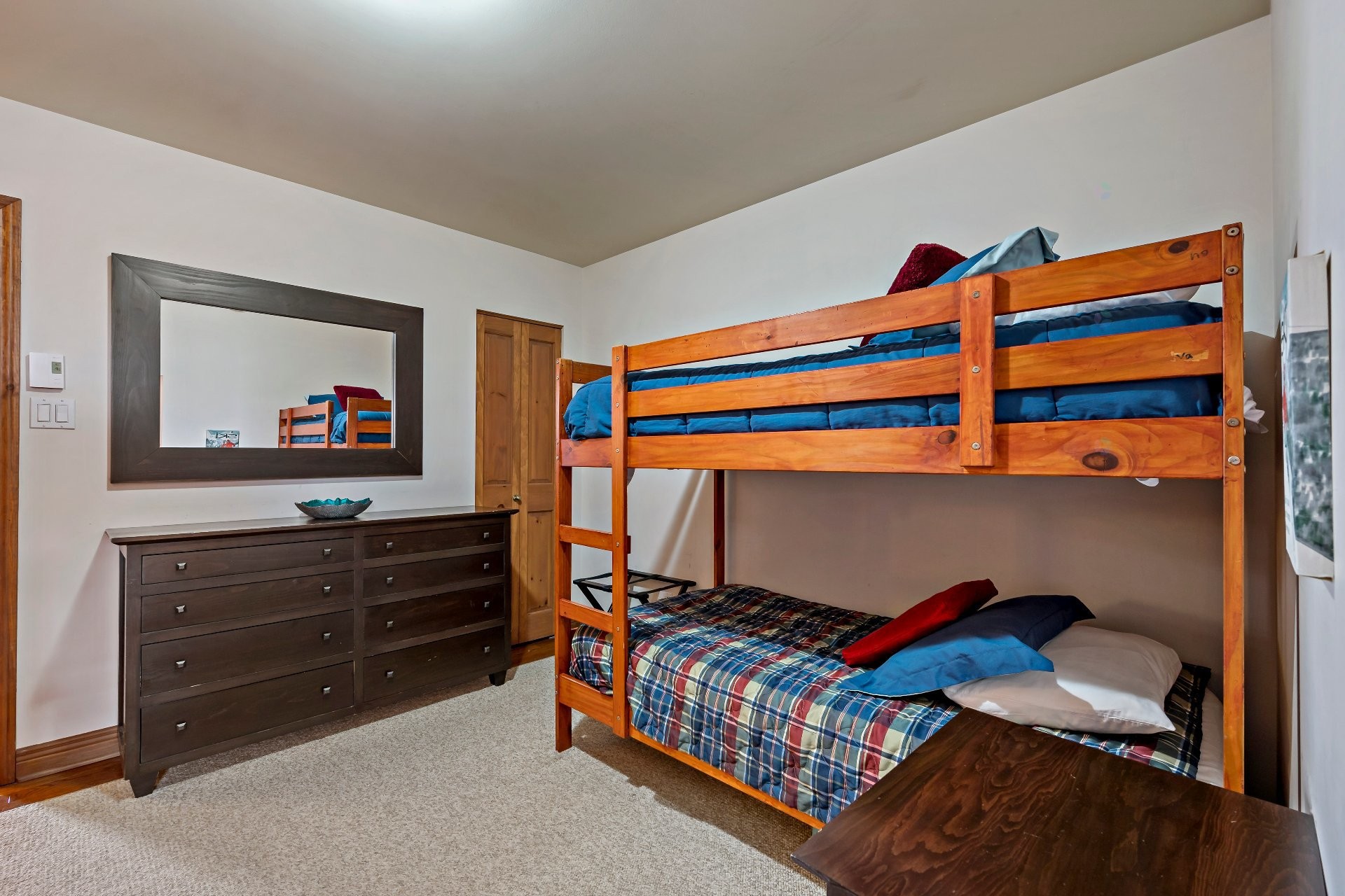 









225


Rue du Mont-Plaisant

, 2,
Mont-Tremblant,




QC
J8E1L2

