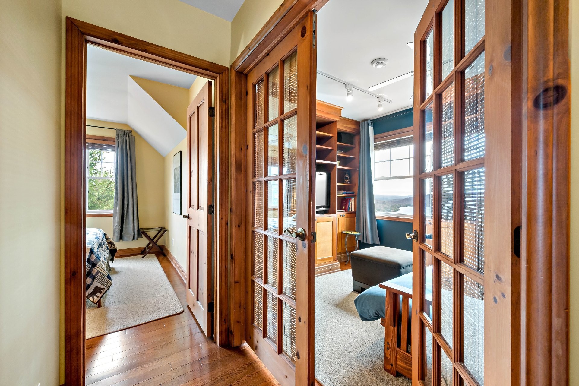 









225


Rue du Mont-Plaisant

, 2,
Mont-Tremblant,




QC
J8E1L2

