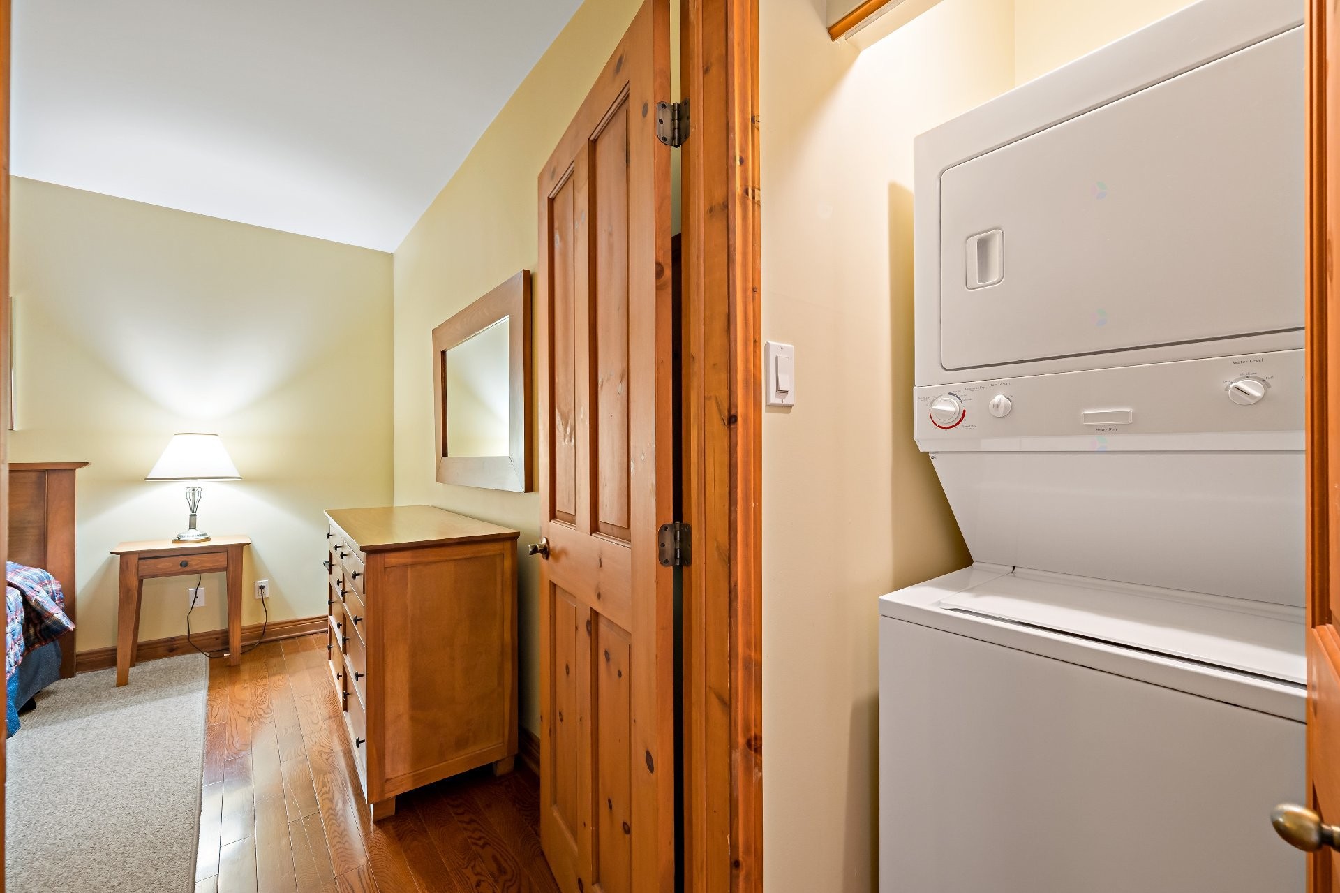 









225


Rue du Mont-Plaisant

, 2,
Mont-Tremblant,




QC
J8E1L2

