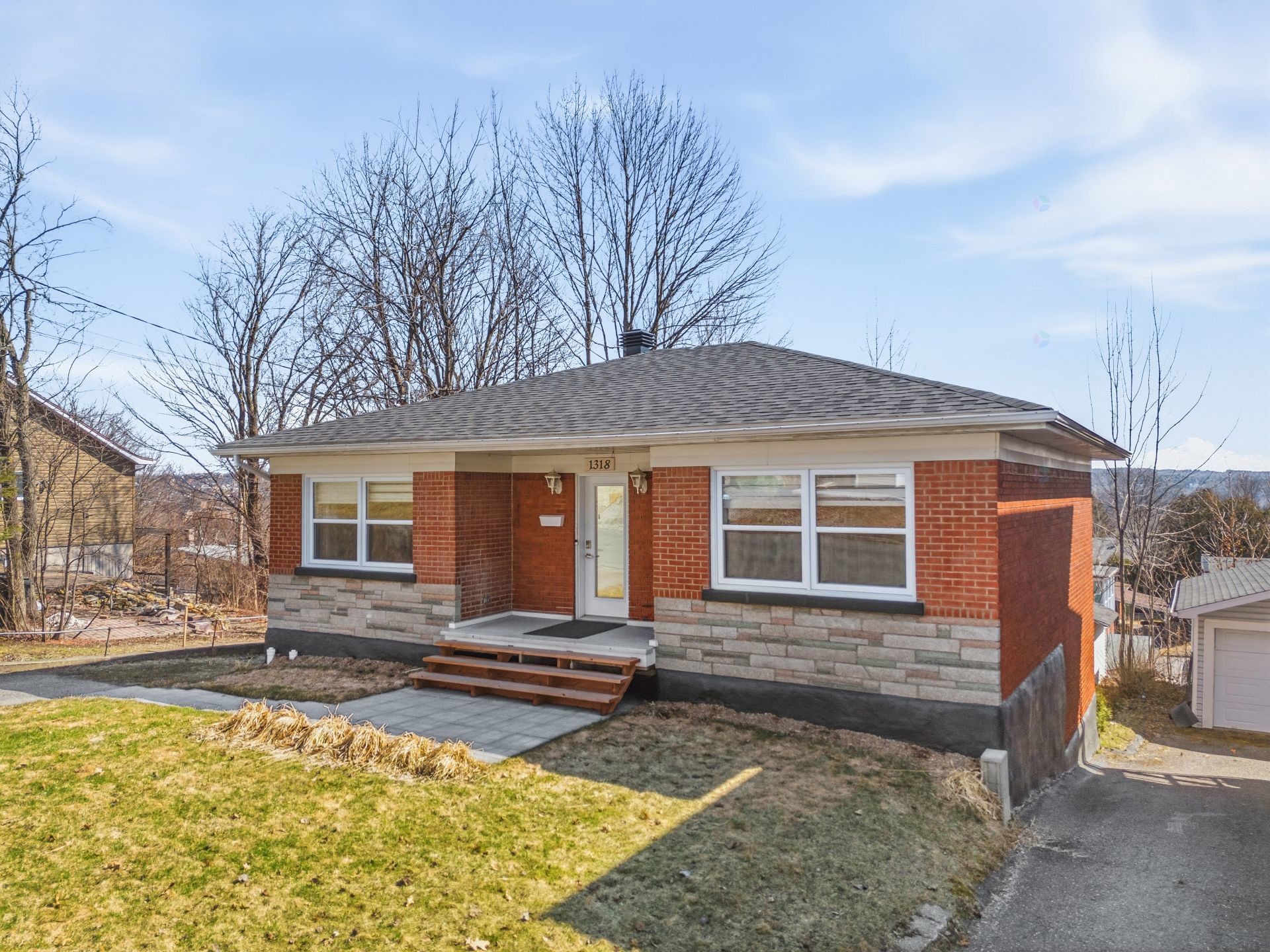 









1318


Rue Adélard-Collette

,
Sherbrooke (Les Nations),




QC
J1H4V6

