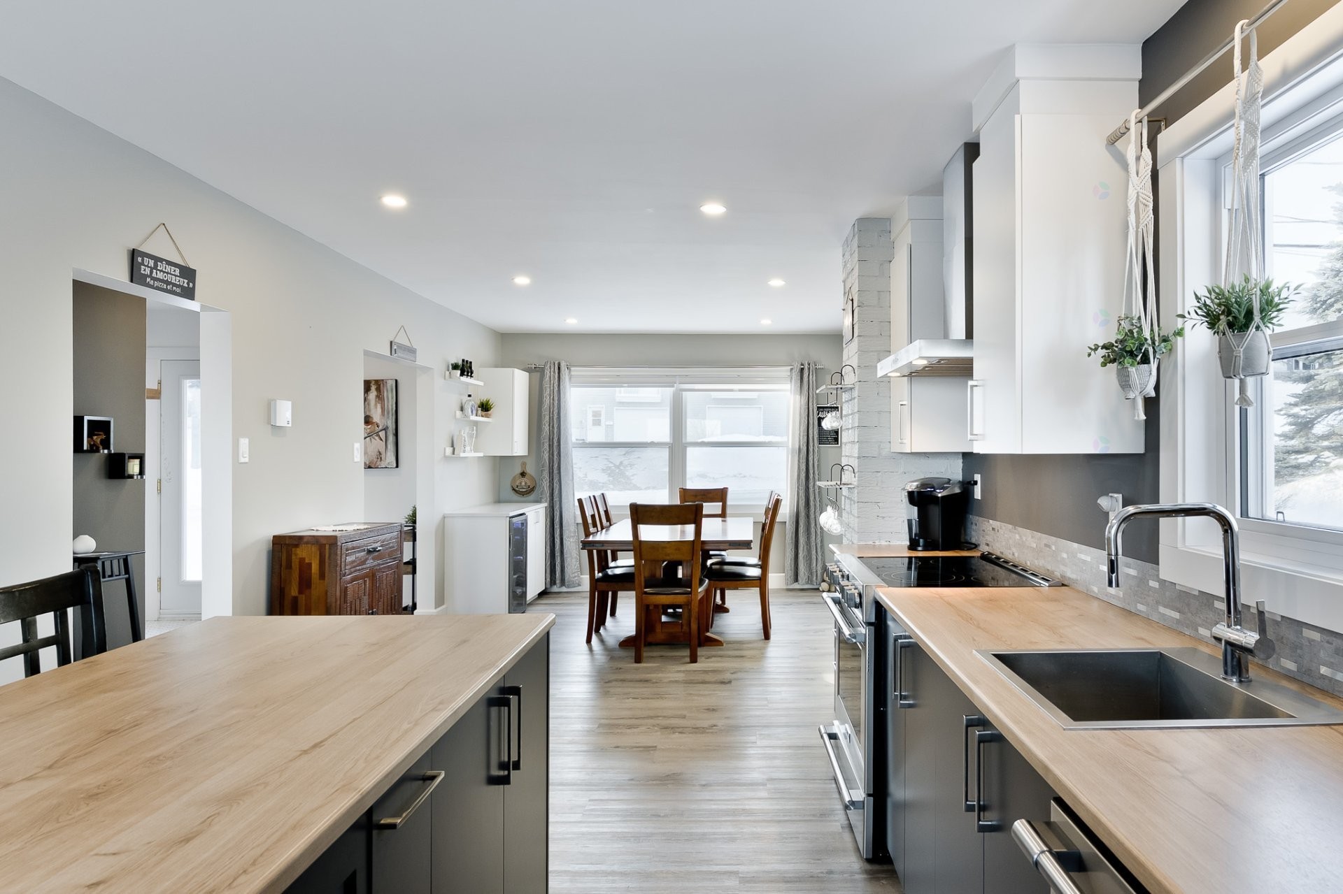 









1318


Rue Adélard-Collette

,
Sherbrooke (Les Nations),




QC
J1H4V6

