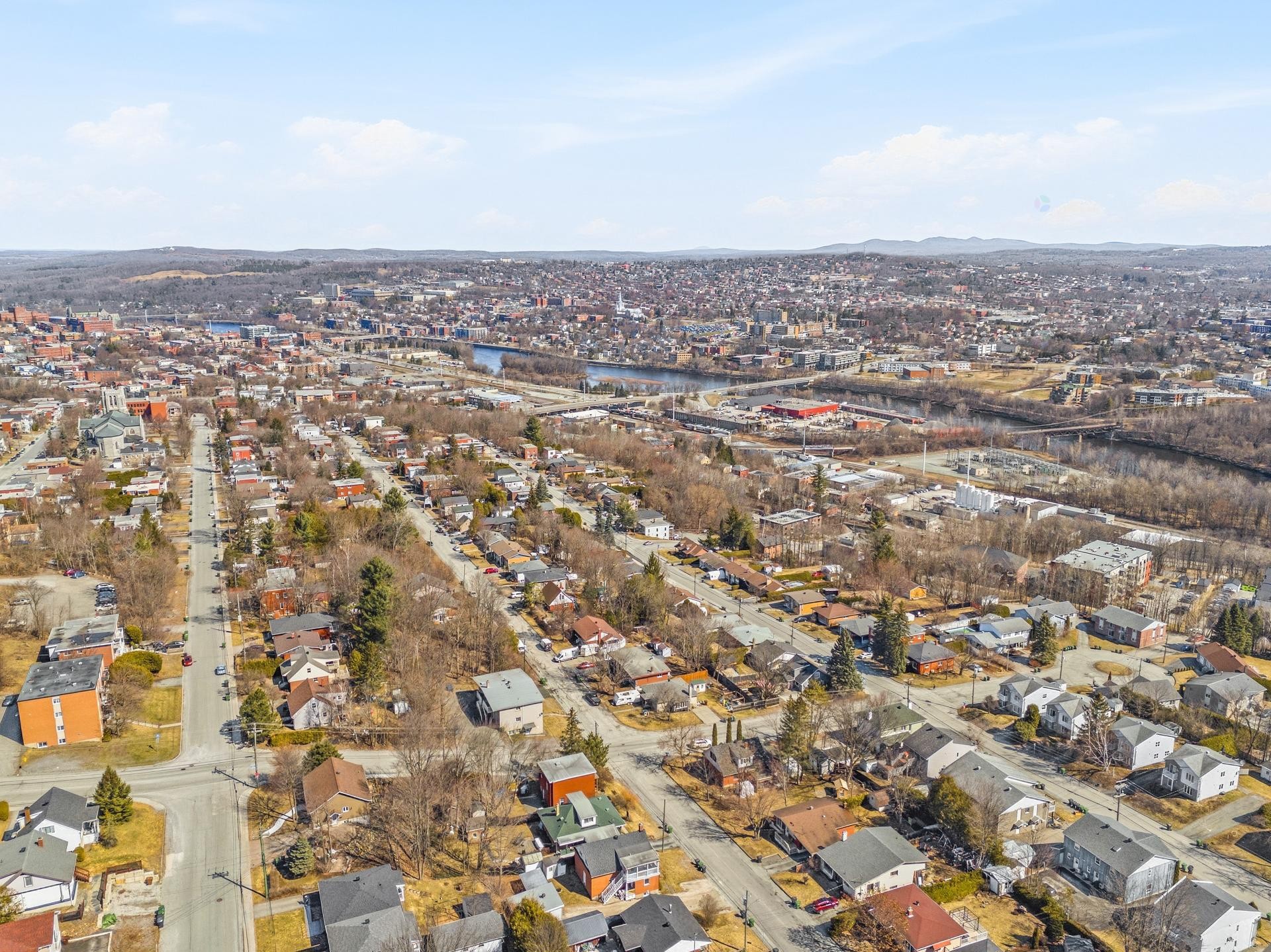 









1318


Rue Adélard-Collette

,
Sherbrooke (Les Nations),




QC
J1H4V6

