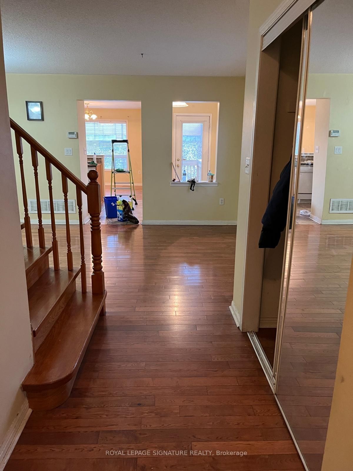 









12


Murphy

Road,
Brampton,




ON
L6S 6L2

