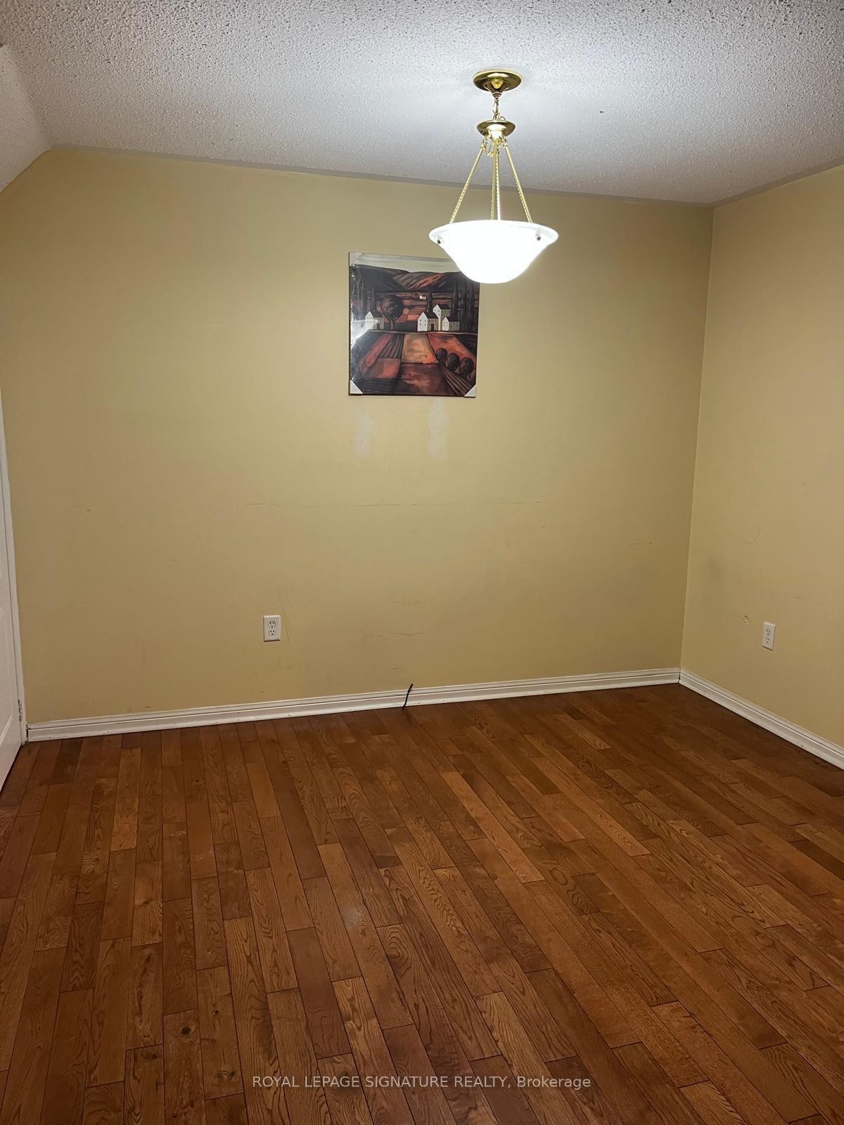









12


Murphy

Road,
Brampton,




ON
L6S 6L2

