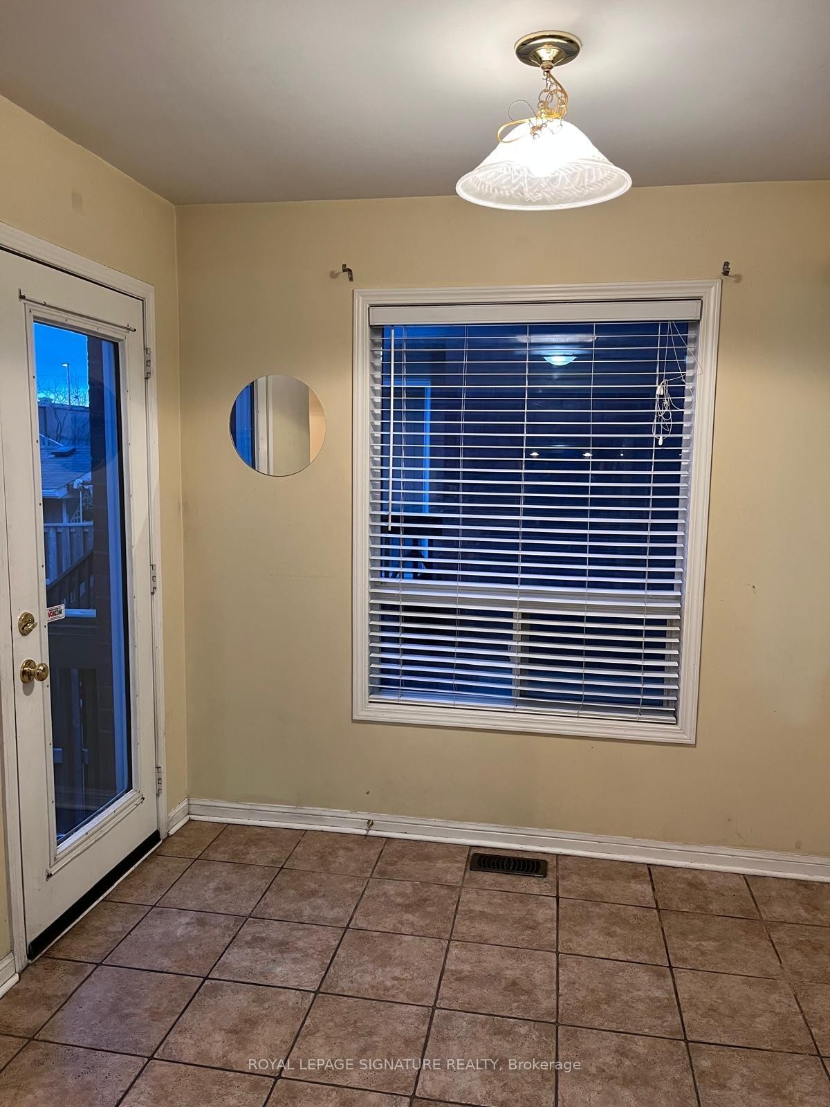 









12


Murphy

Road,
Brampton,




ON
L6S 6L2

