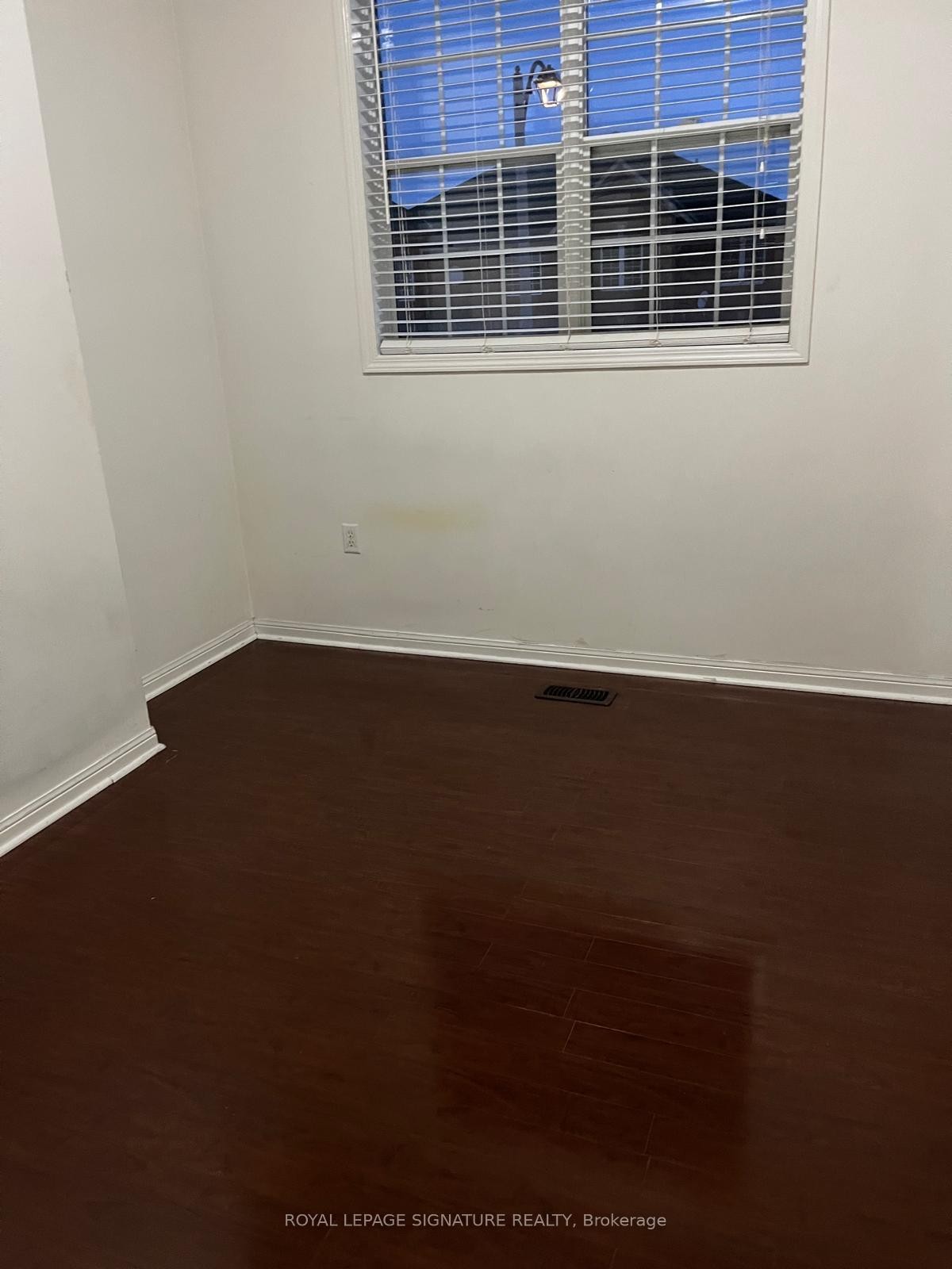 









12


Murphy

Road,
Brampton,




ON
L6S 6L2


