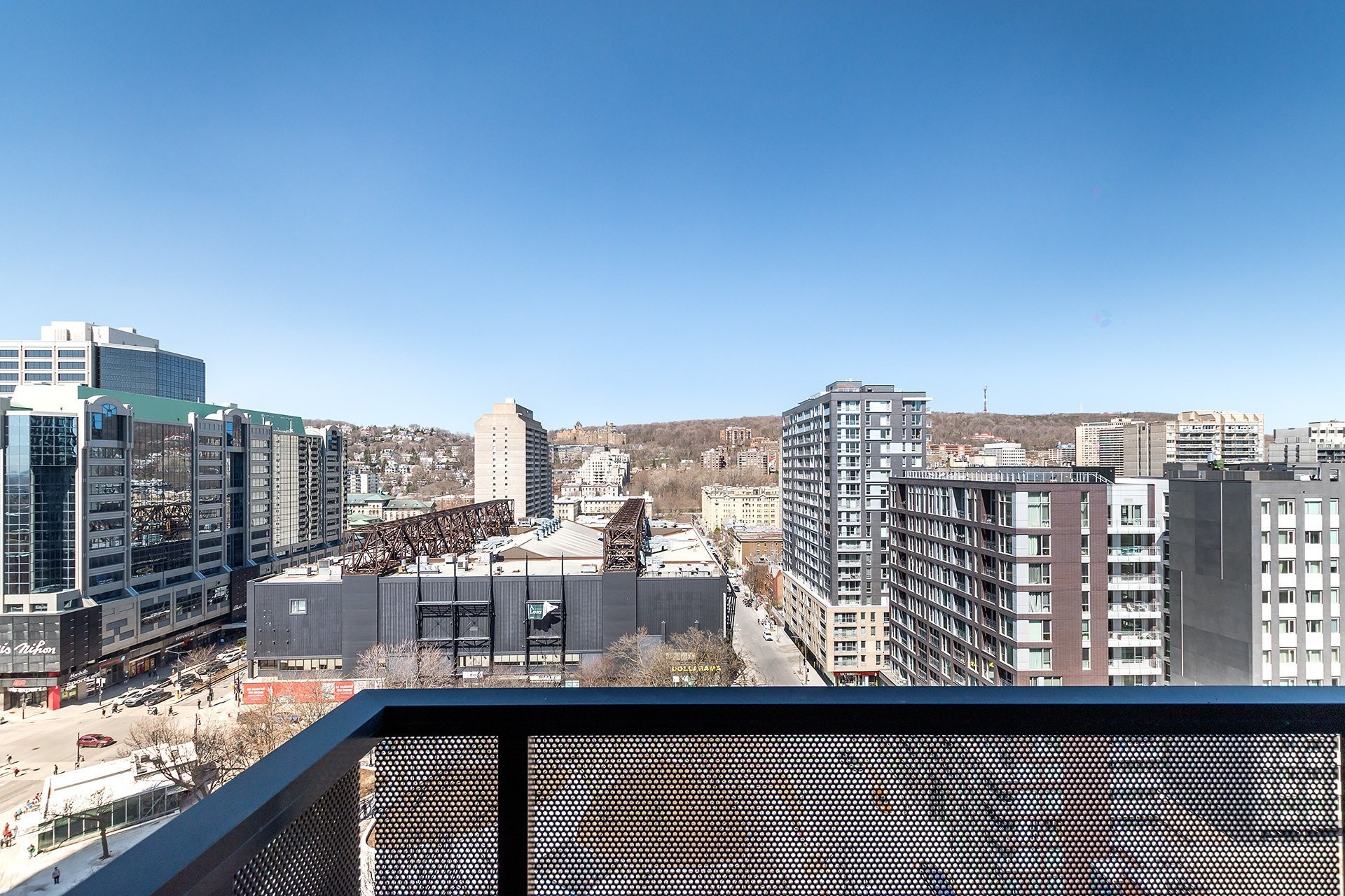 









2300


Rue Tupper

, 1602,
Montréal (Ville-Marie),




QC
H3H0B9

