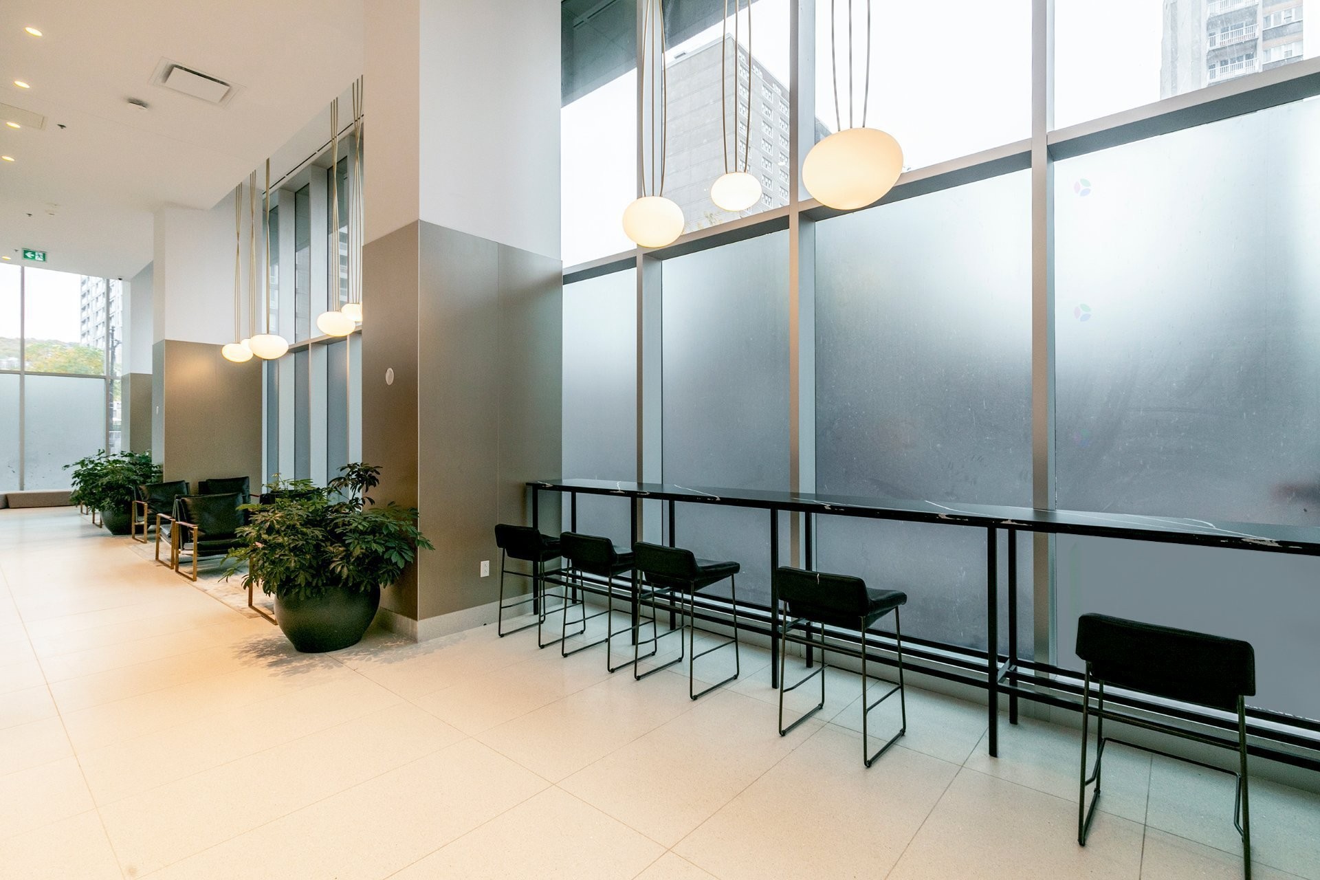 









2300


Rue Tupper

, 1602,
Montréal (Ville-Marie),




QC
H3H0B9

