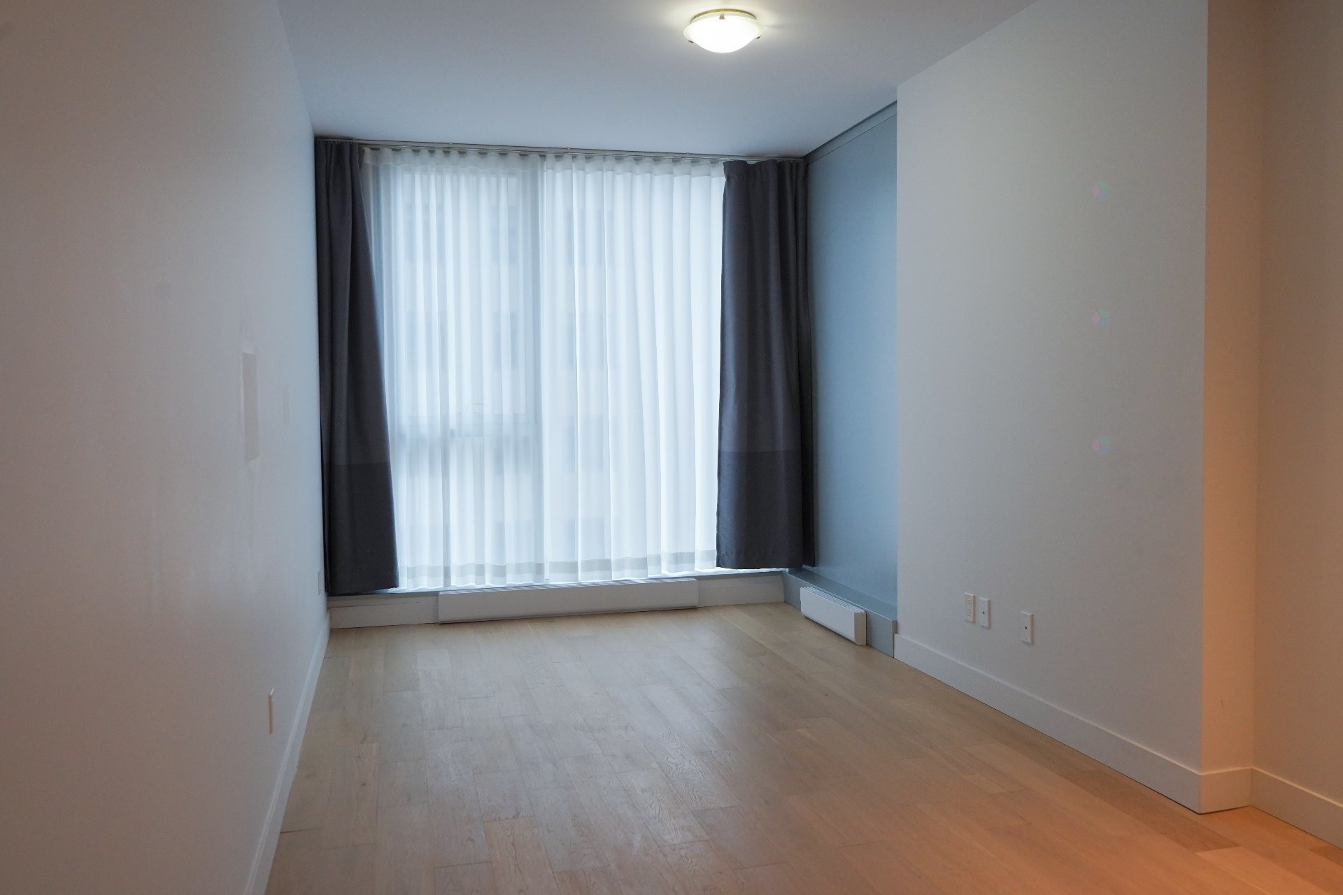 









1500


Boul. René-Lévesque O.

, 1210,
Montréal (Ville-Marie),




QC
H3G0H6

