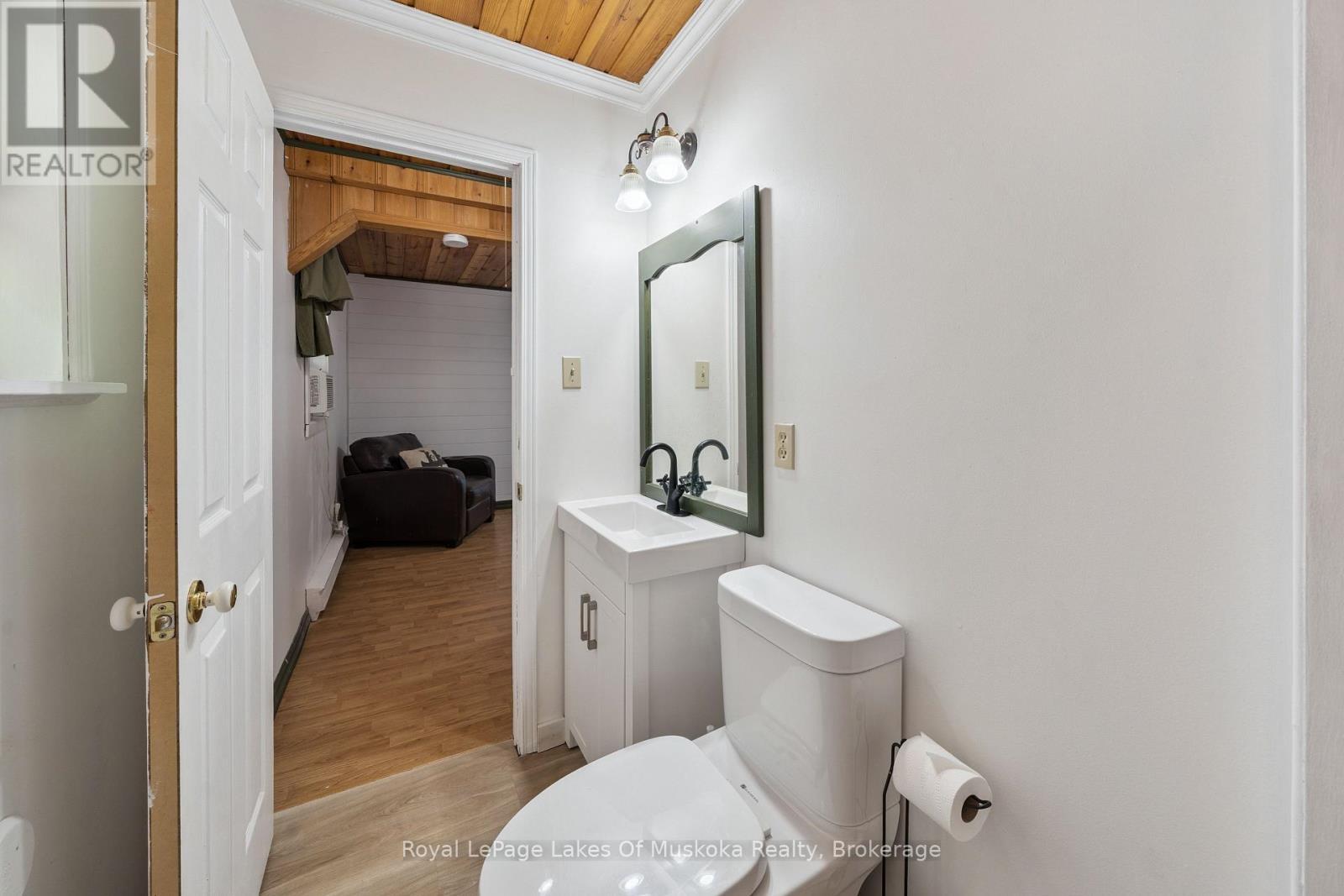












1345 SINCLAIR TRAIL KAWAGAMA LAKE TRAIL

,
Algonquin Highlands (Sherborne),




Ontario
P0A1E0

