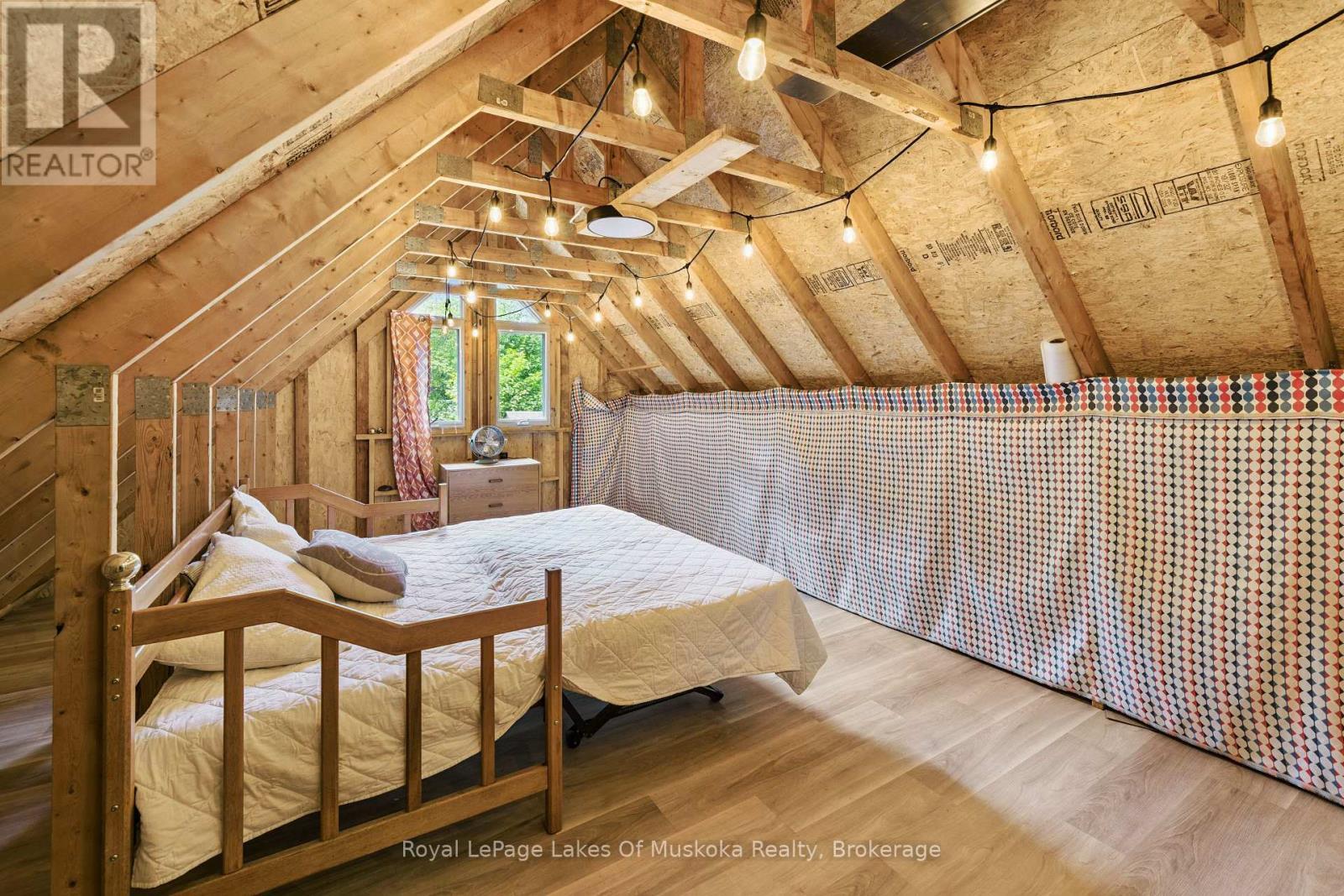 












1345 SINCLAIR TRAIL KAWAGAMA LAKE TRAIL

,
Algonquin Highlands (Sherborne),




Ontario
P0A1E0

