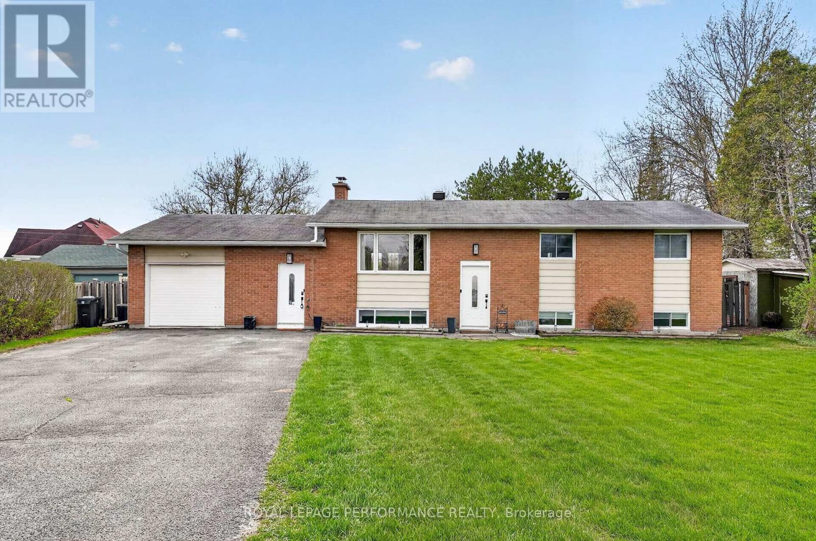 












17406 COUNTY 18 ROAD

,
South Stormont,




Ontario
K0C2A0

