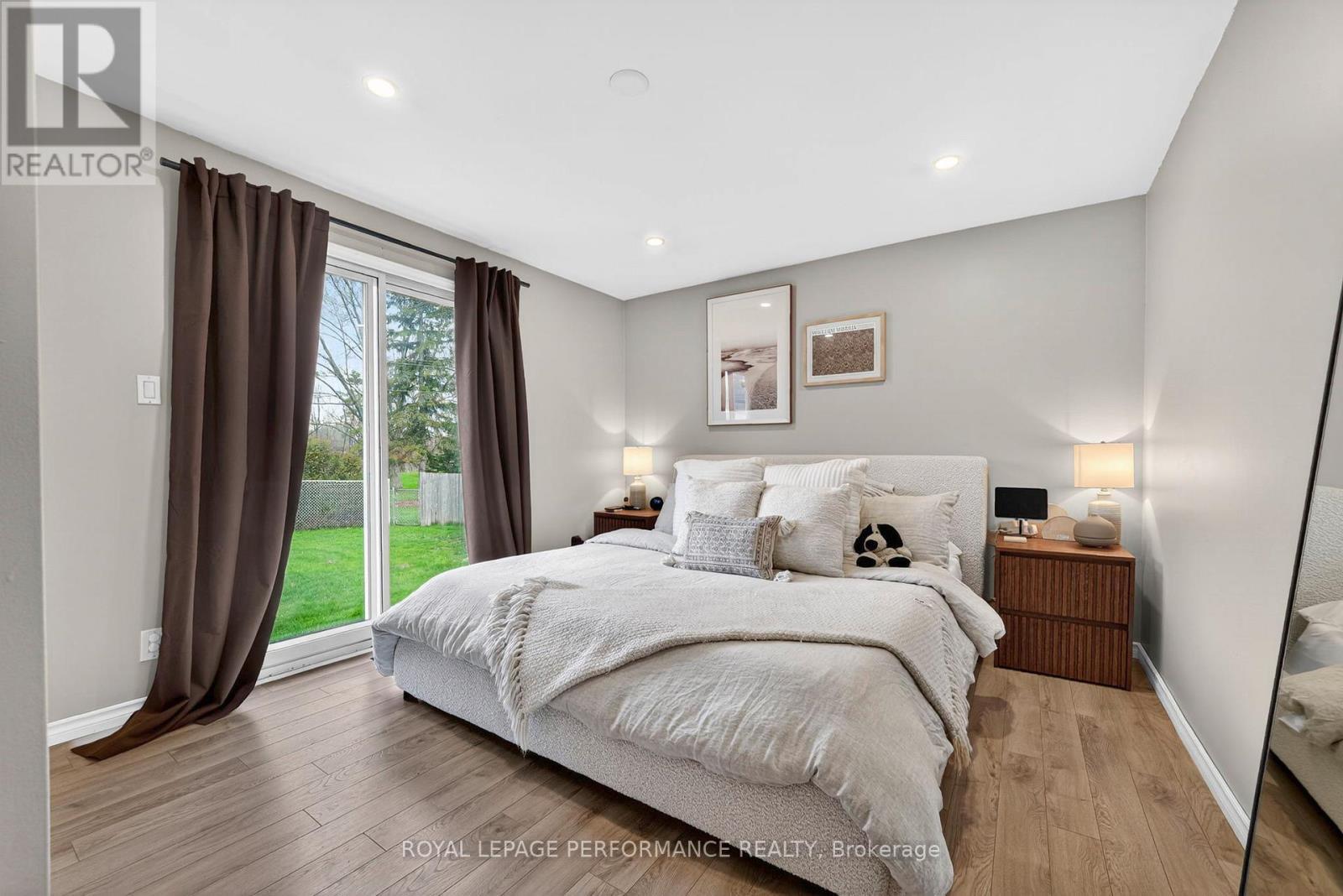 












17406 COUNTY 18 ROAD

,
South Stormont,




Ontario
K0C2A0

