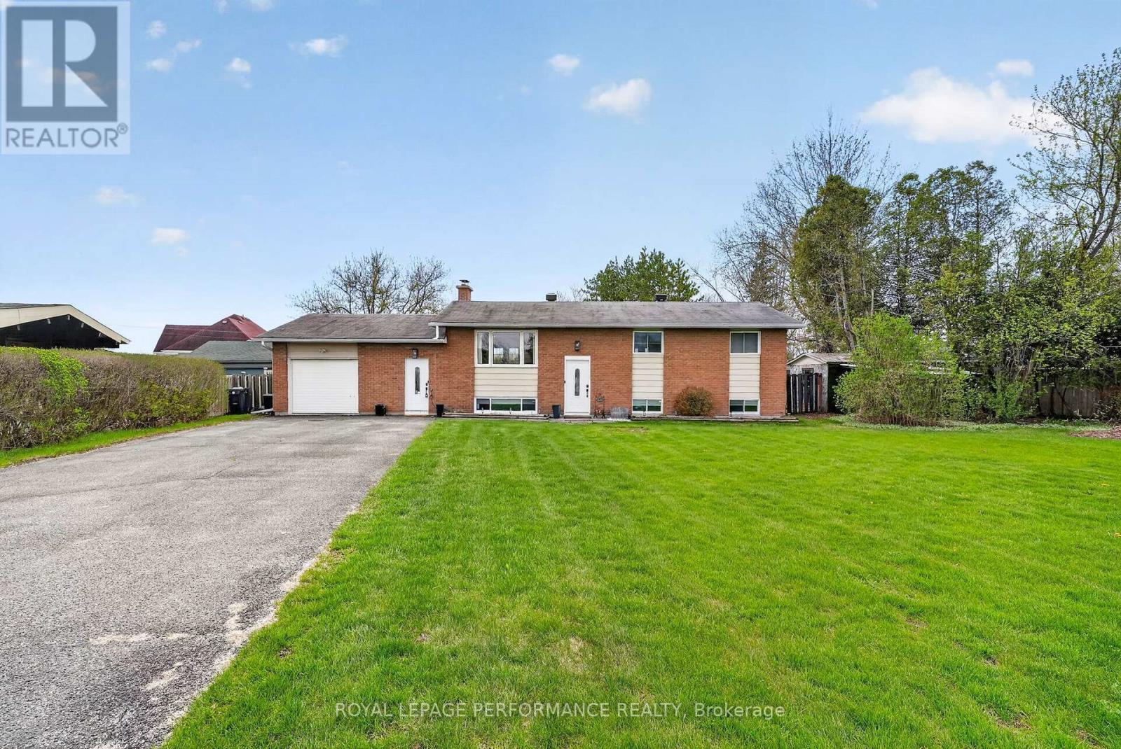 












17406 COUNTY 18 ROAD

,
South Stormont,




Ontario
K0C2A0

