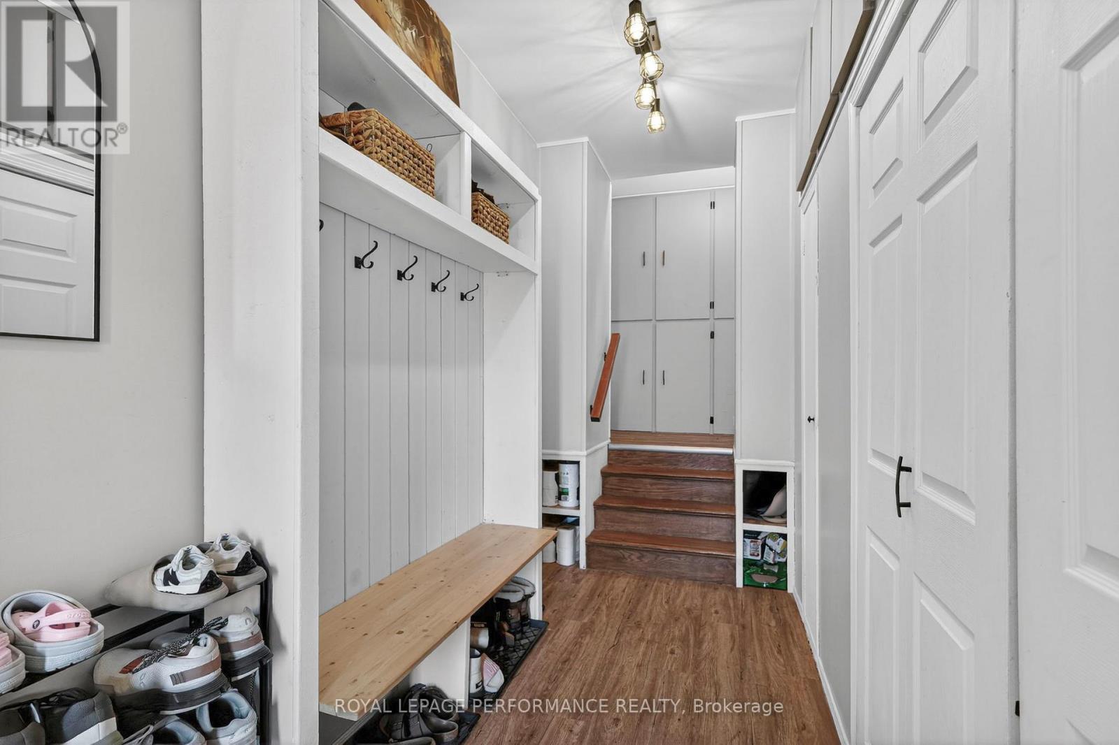 












17406 COUNTY 18 ROAD

,
South Stormont,




Ontario
K0C2A0

