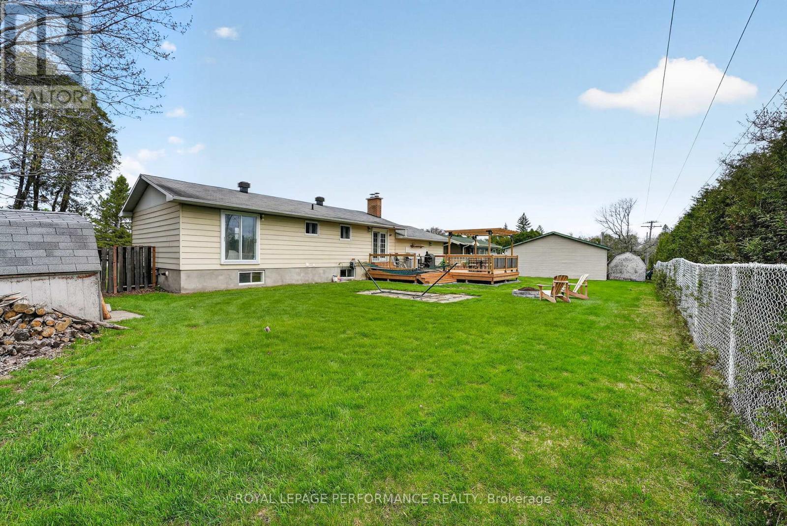 












17406 COUNTY 18 ROAD

,
South Stormont,




Ontario
K0C2A0

