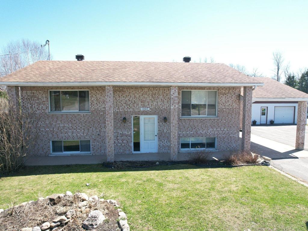 









1402


Route 158

,
Saint-Thomas,




QC
J0K3L0

