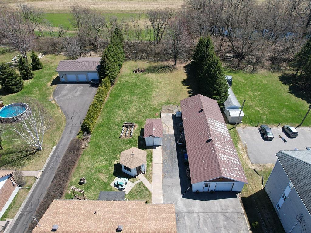 









1402


Route 158

,
Saint-Thomas,




QC
J0K3L0

