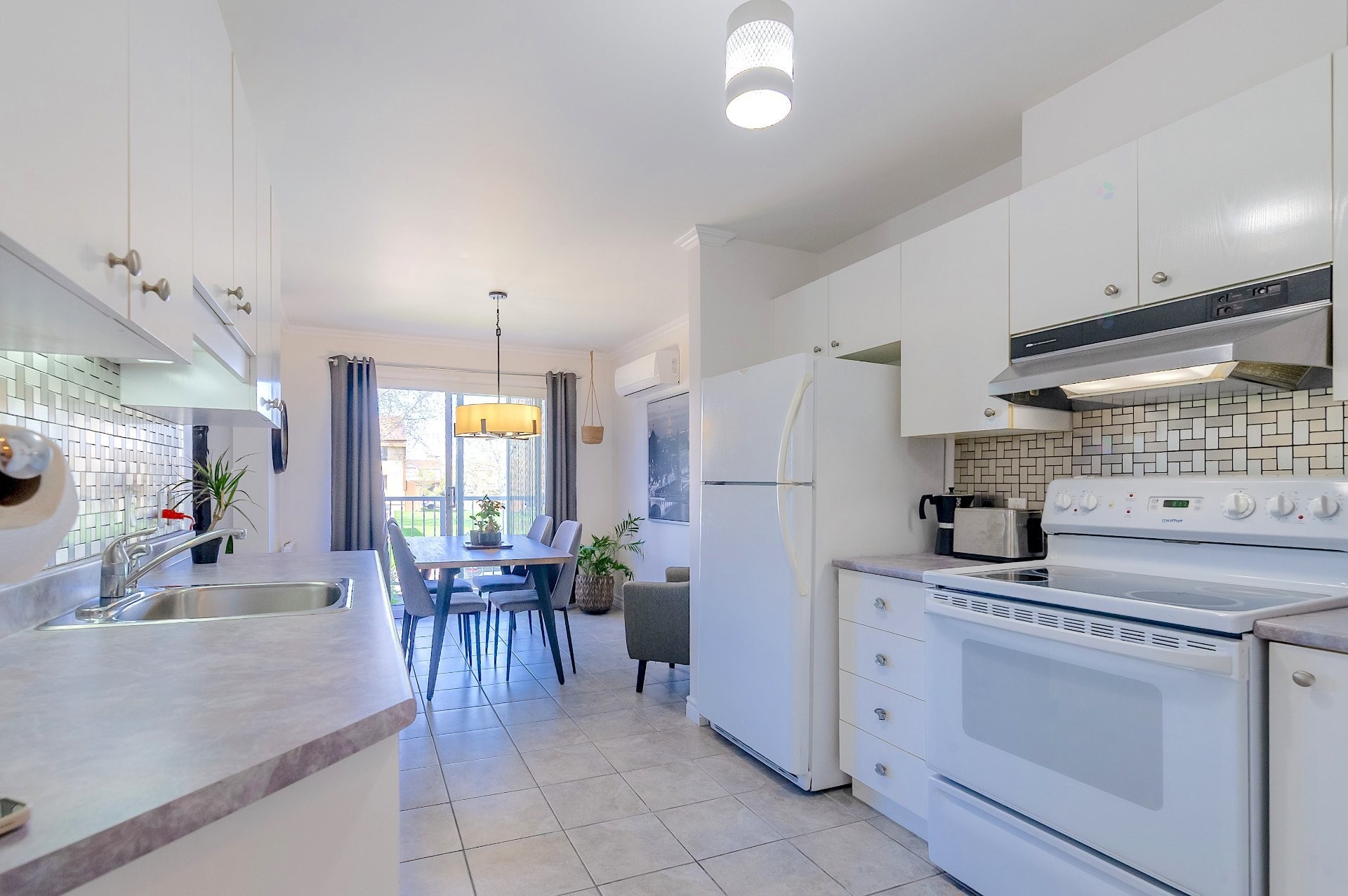 









775


Rue Rodier

, 102,
Saint-Jean-sur-Richelieu,




QC
J3A1X1

