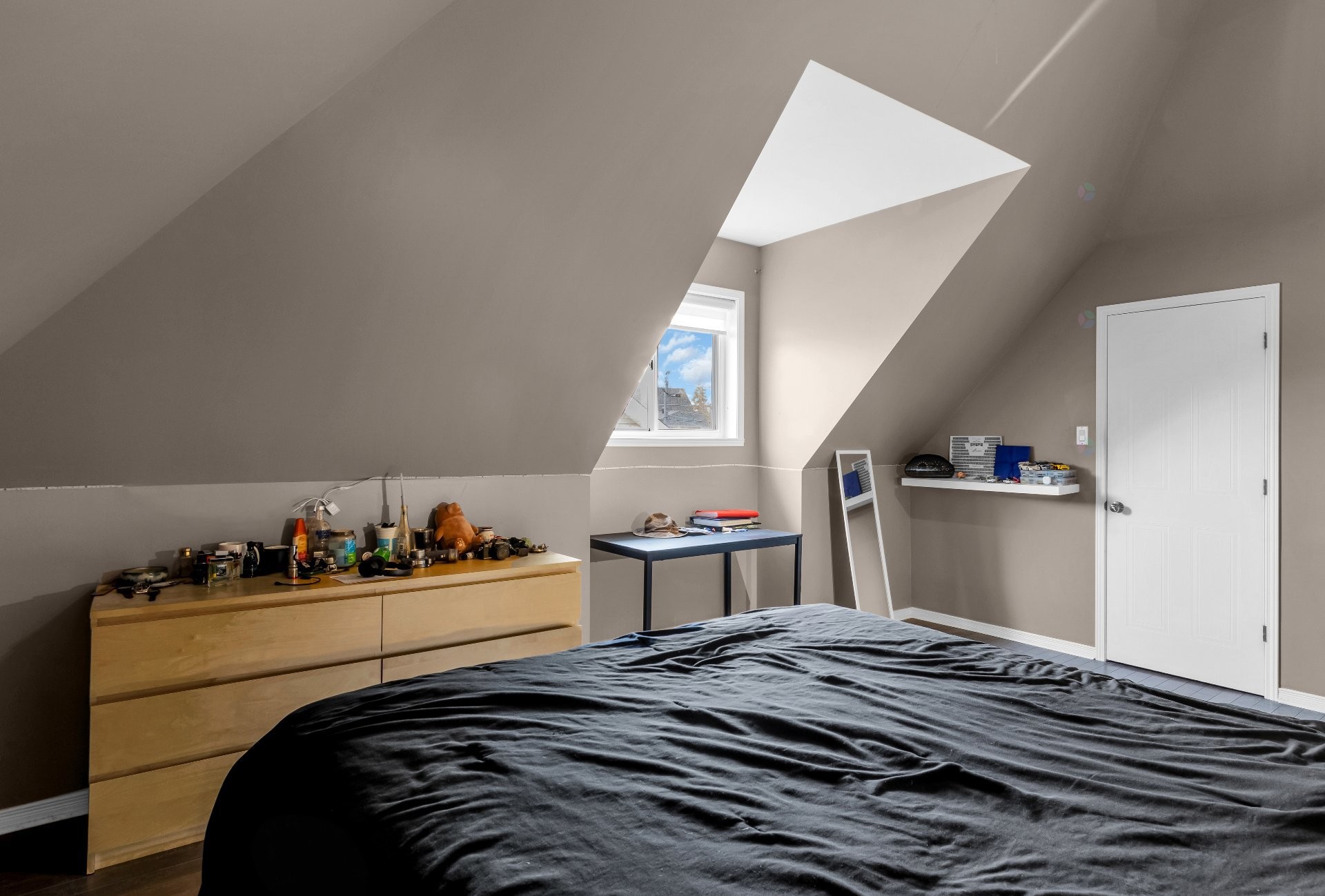 









20


Rue Marie-Marthe-Daoust

,
Notre-Dame-de-l'Île-Perrot,




QC
J7V9Y9

