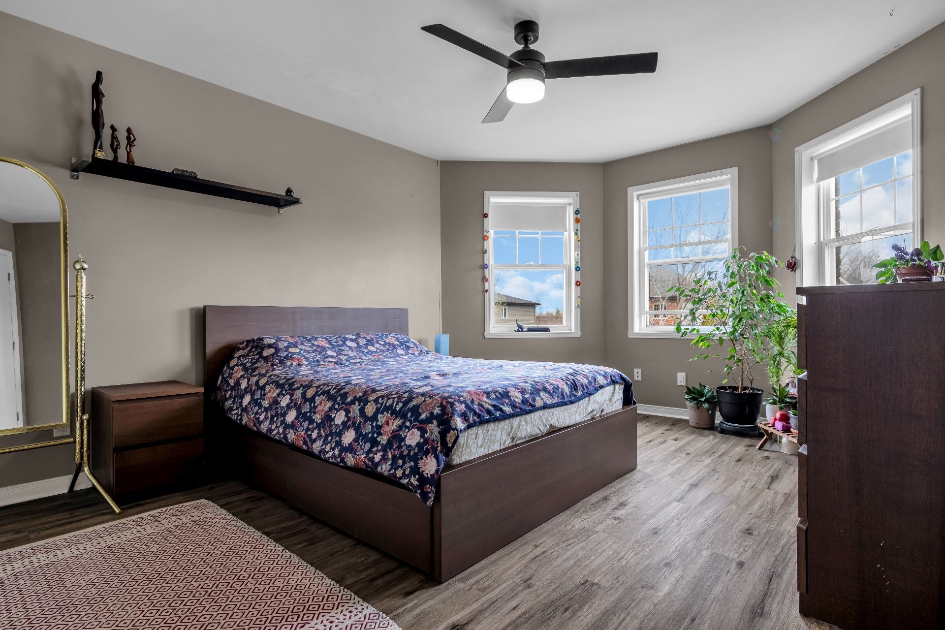 









20


Rue Marie-Marthe-Daoust

,
Notre-Dame-de-l'Île-Perrot,




QC
J7V9Y9

