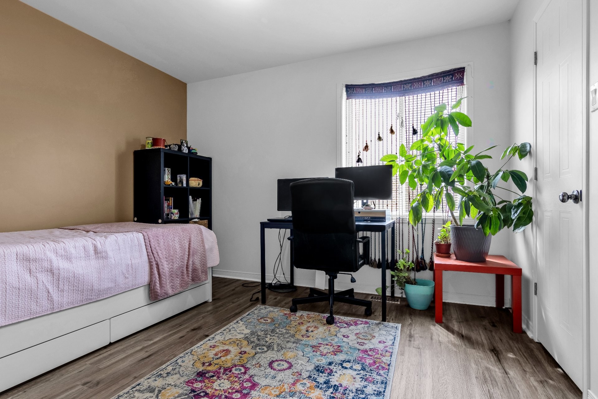 









20


Rue Marie-Marthe-Daoust

,
Notre-Dame-de-l'Île-Perrot,




QC
J7V9Y9


