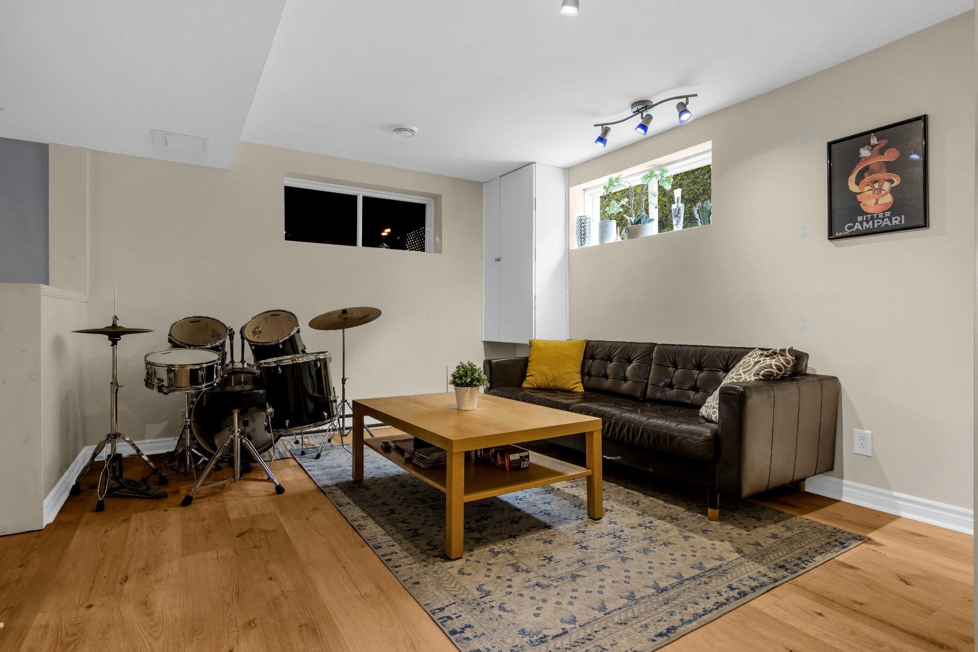 









20


Rue Marie-Marthe-Daoust

,
Notre-Dame-de-l'Île-Perrot,




QC
J7V9Y9

