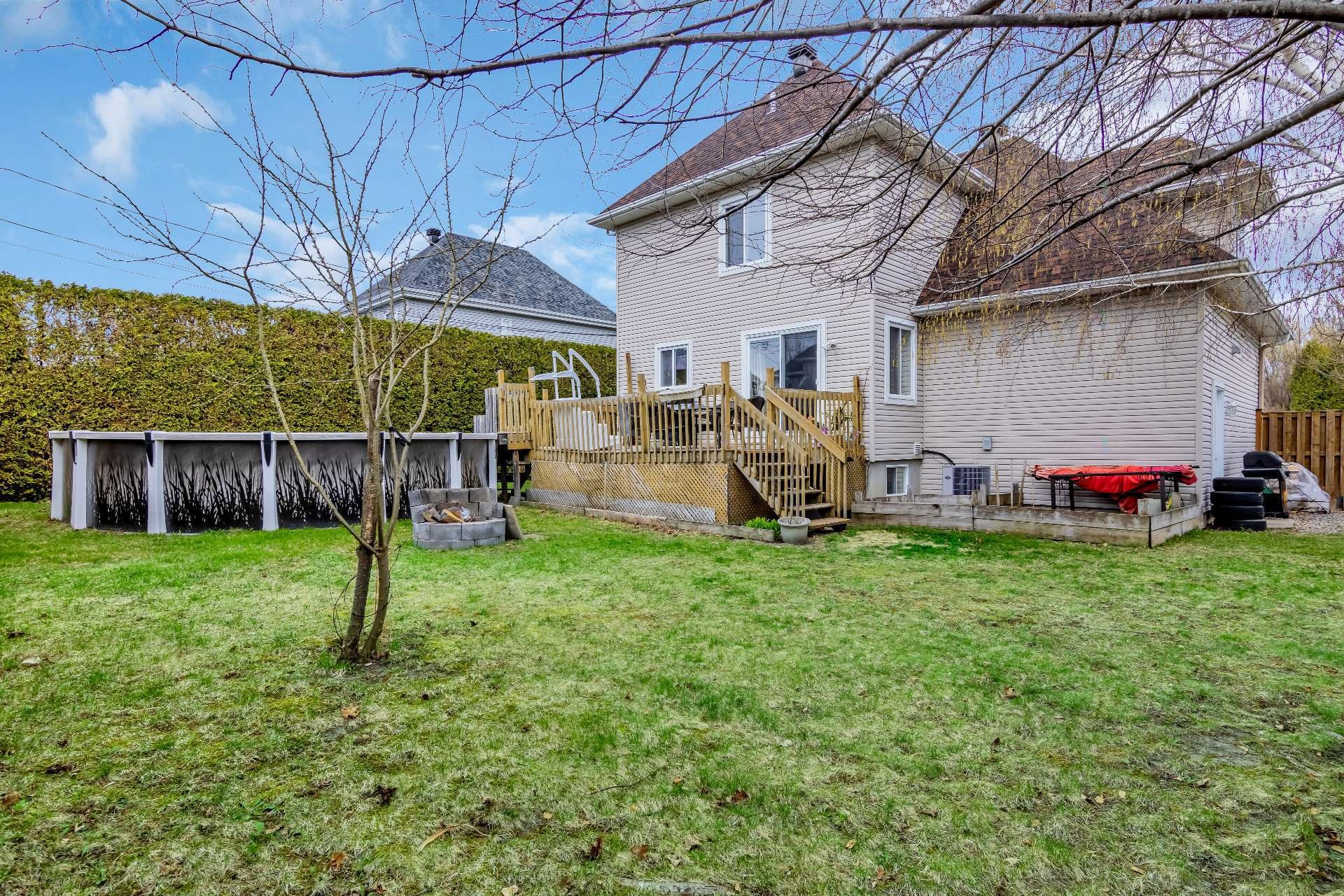 









20


Rue Marie-Marthe-Daoust

,
Notre-Dame-de-l'Île-Perrot,




QC
J7V9Y9

