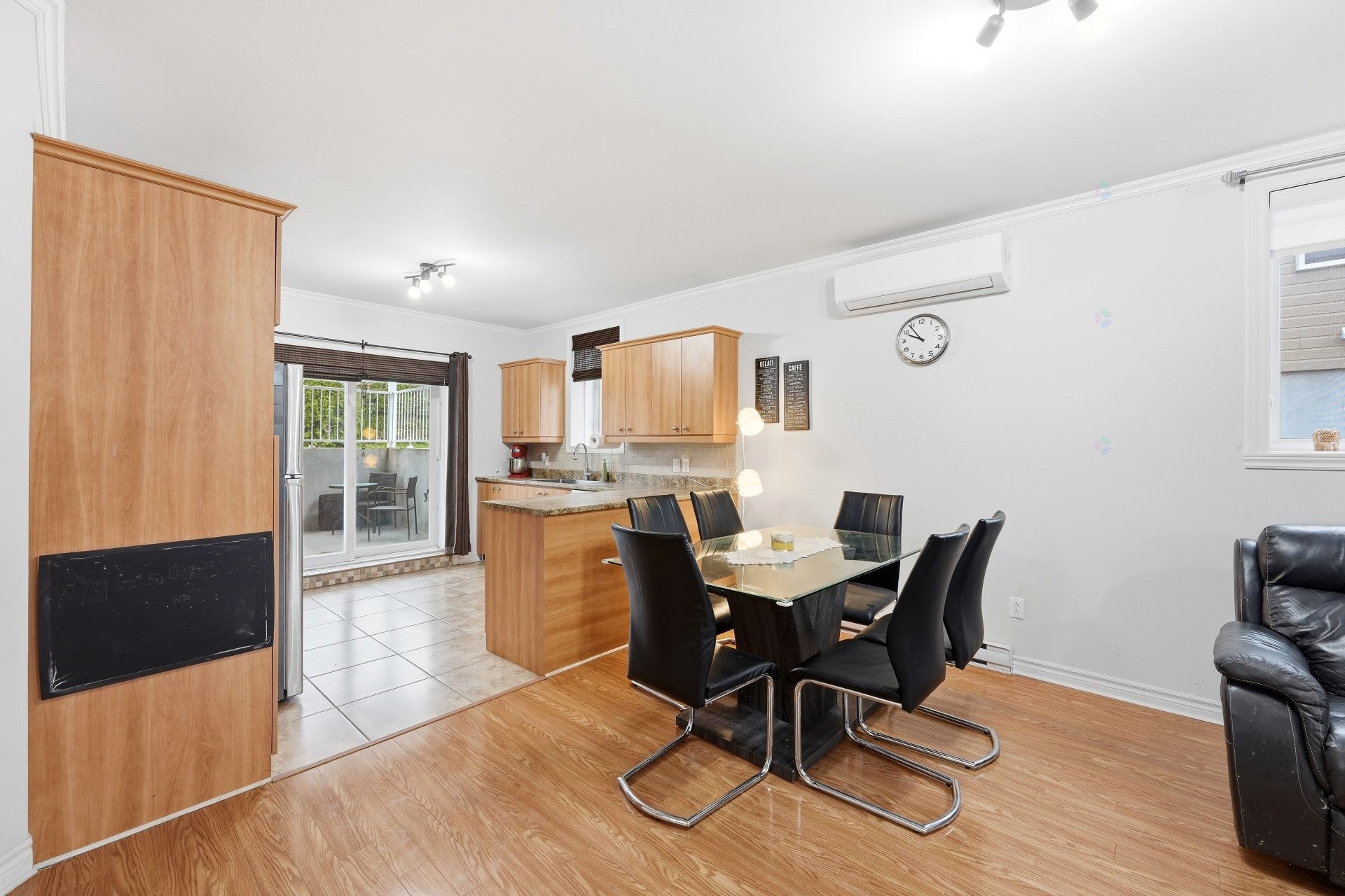 









1231


Rue des Montérégiennes

, A,
Repentigny (Repentigny),




QC
J5Y0H7

