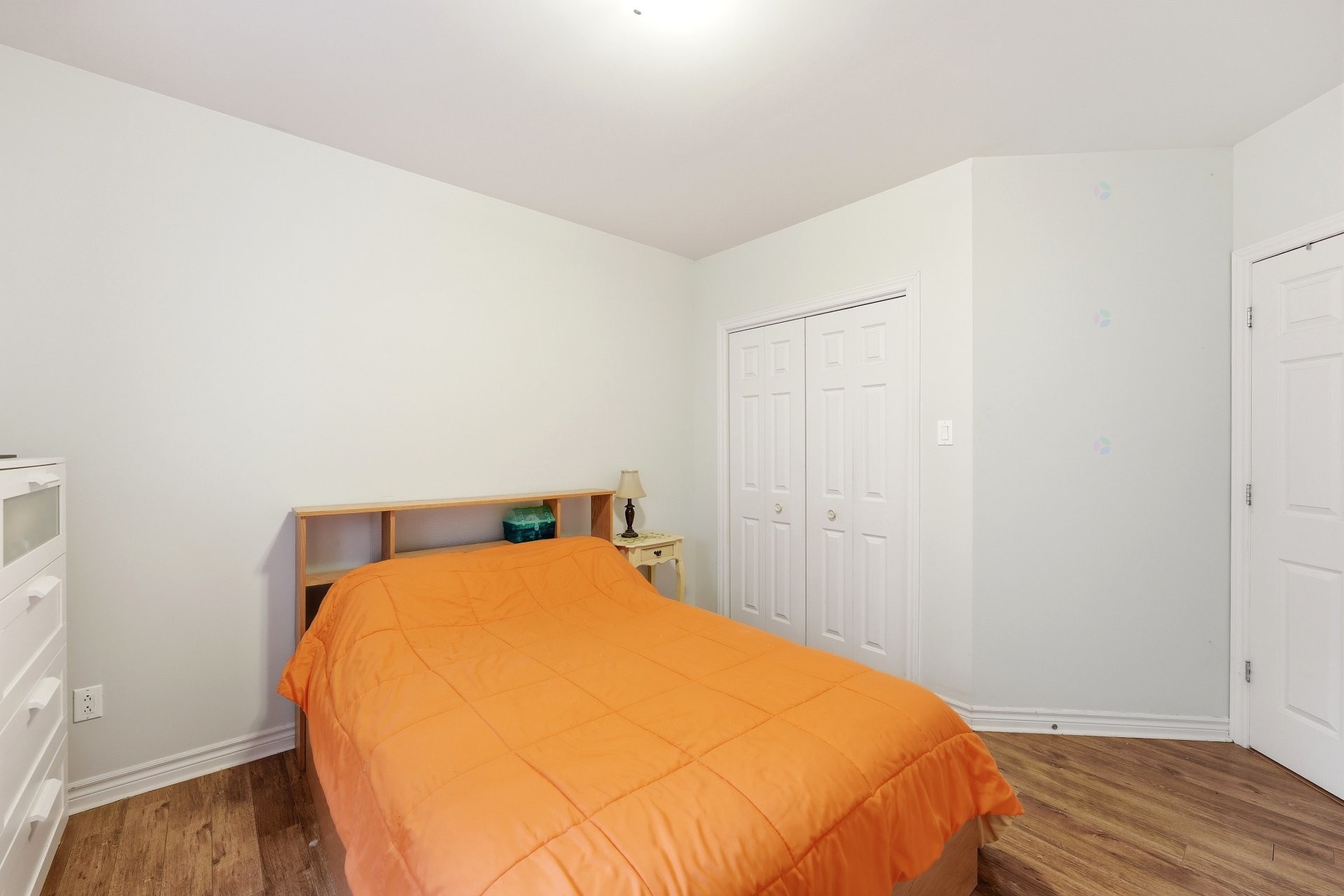 









1231


Rue des Montérégiennes

, A,
Repentigny (Repentigny),




QC
J5Y0H7

