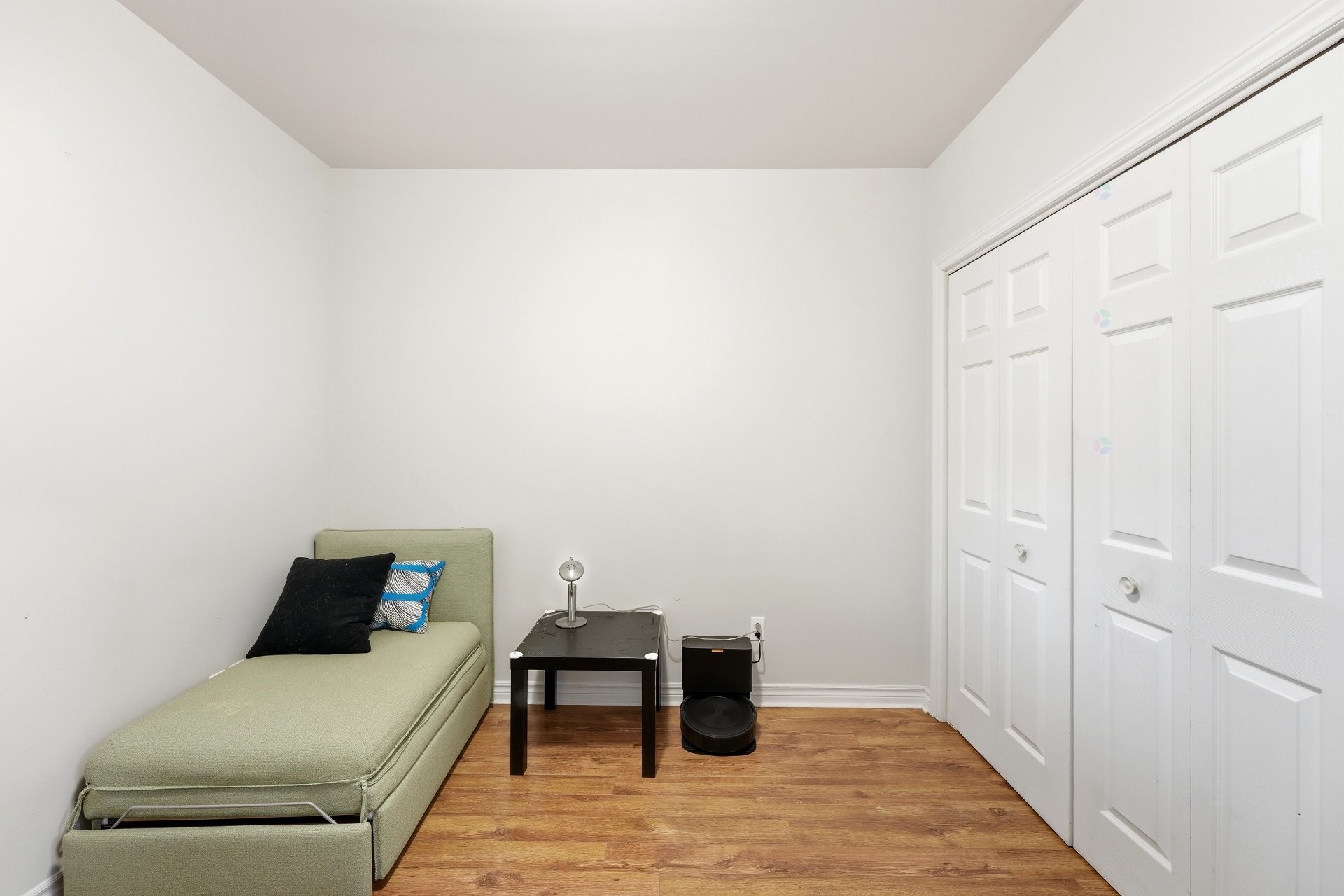 









1231


Rue des Montérégiennes

, A,
Repentigny (Repentigny),




QC
J5Y0H7

