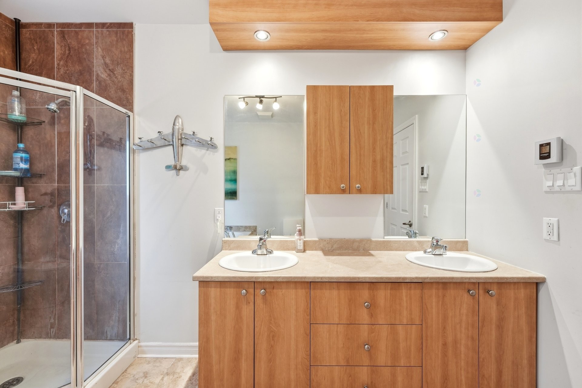 









1231


Rue des Montérégiennes

, A,
Repentigny (Repentigny),




QC
J5Y0H7

