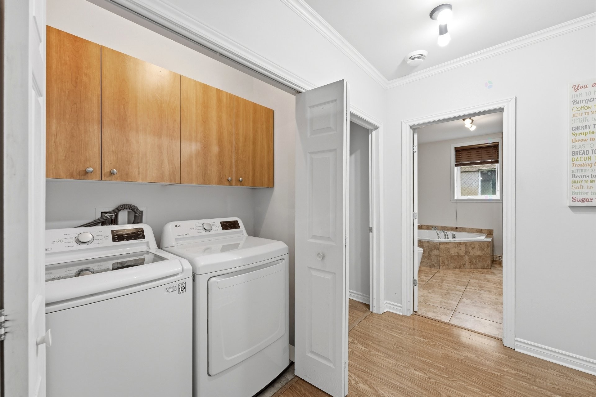 









1231


Rue des Montérégiennes

, A,
Repentigny (Repentigny),




QC
J5Y0H7

