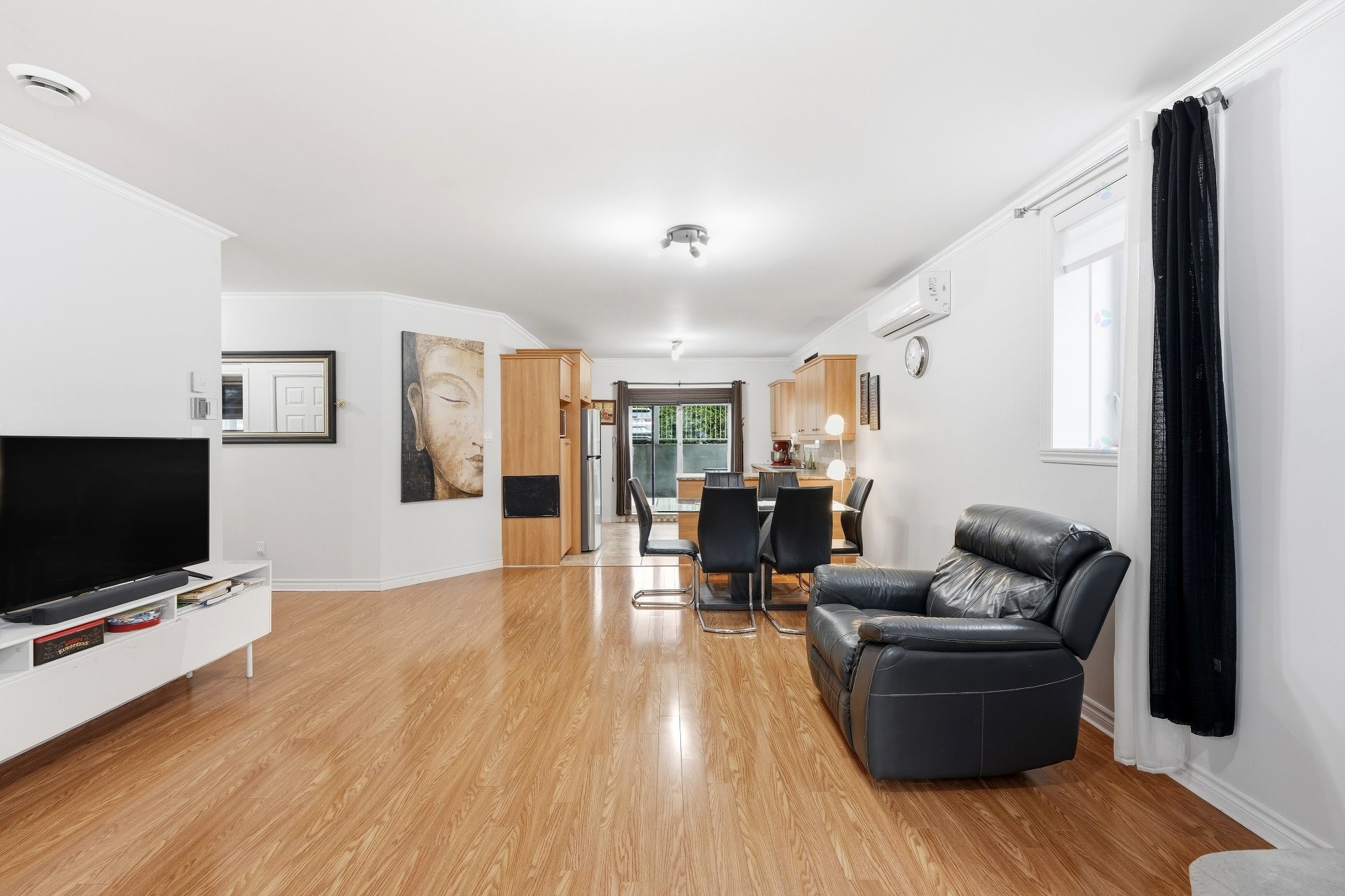 









1231


Rue des Montérégiennes

, A,
Repentigny (Repentigny),




QC
J5Y0H7

