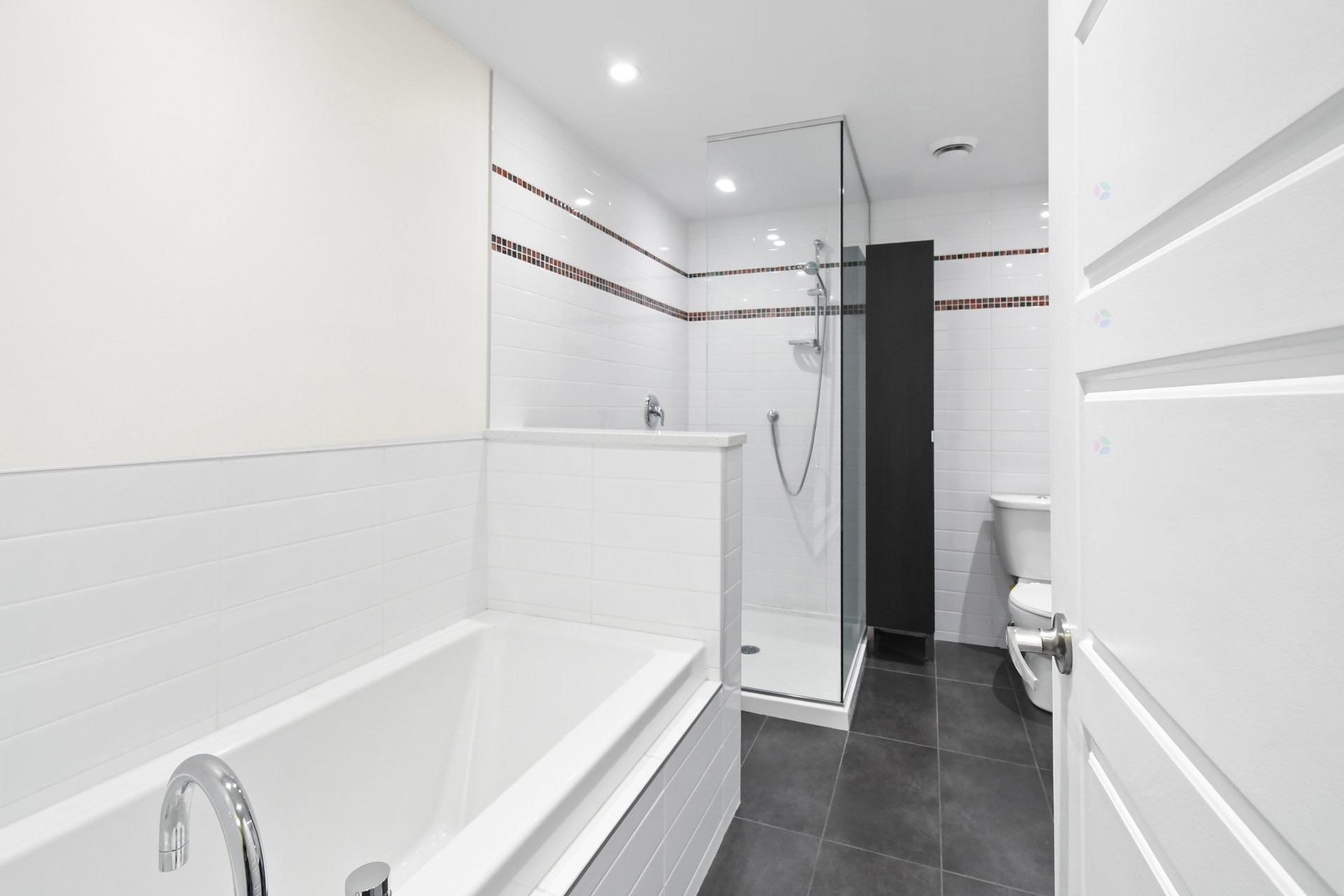









7627


Rue De Lanaudière

, 001,
Montréal (Villeray/Saint-Michel/Parc-Extension),




QC
H2E1Y5

