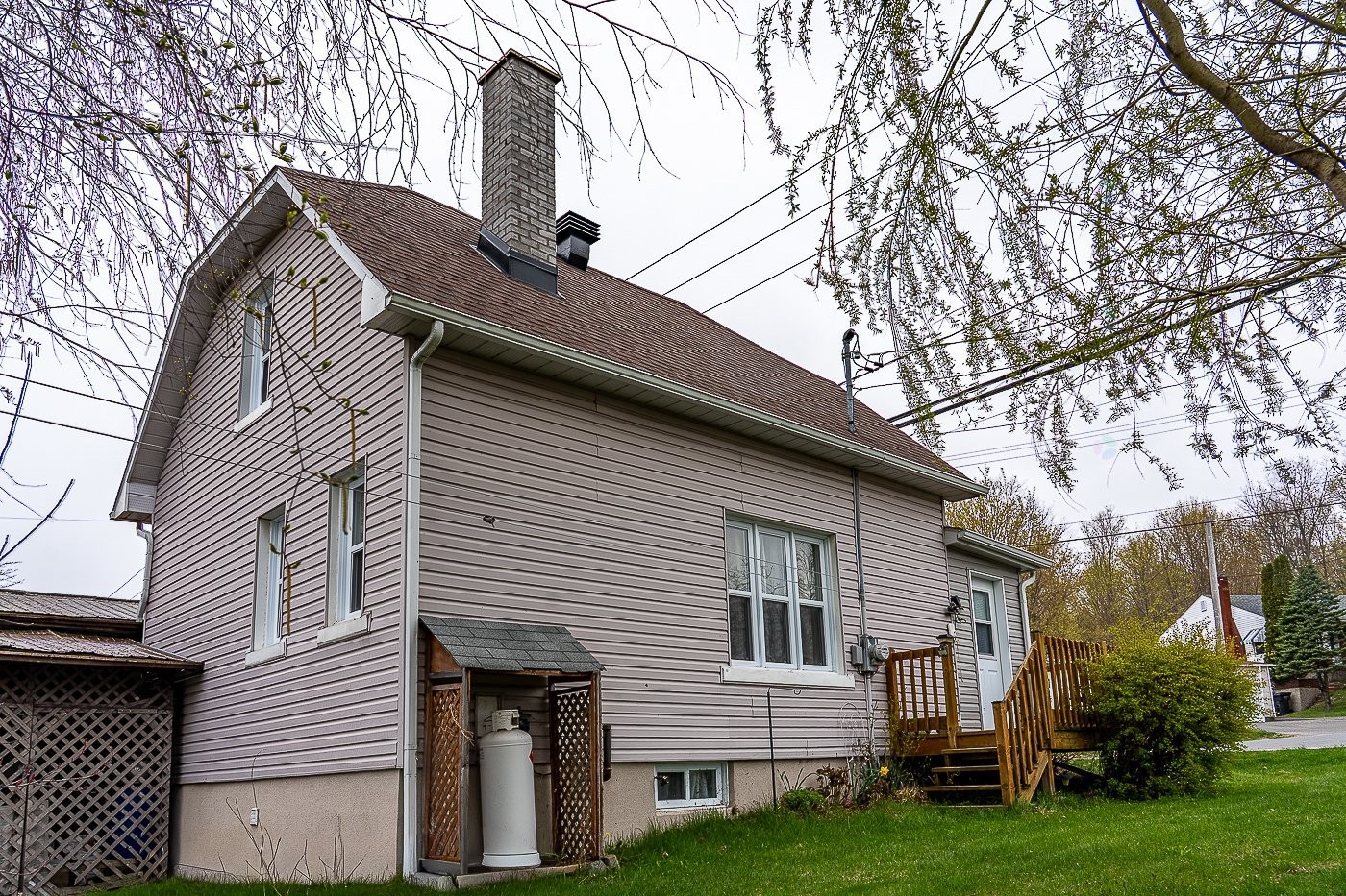 









200


Rue Water

,
Danville,




QC
J0A1A0

