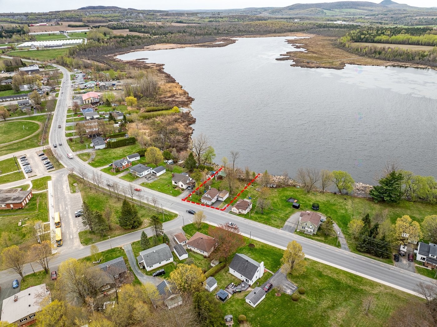 









200


Rue Water

,
Danville,




QC
J0A1A0

