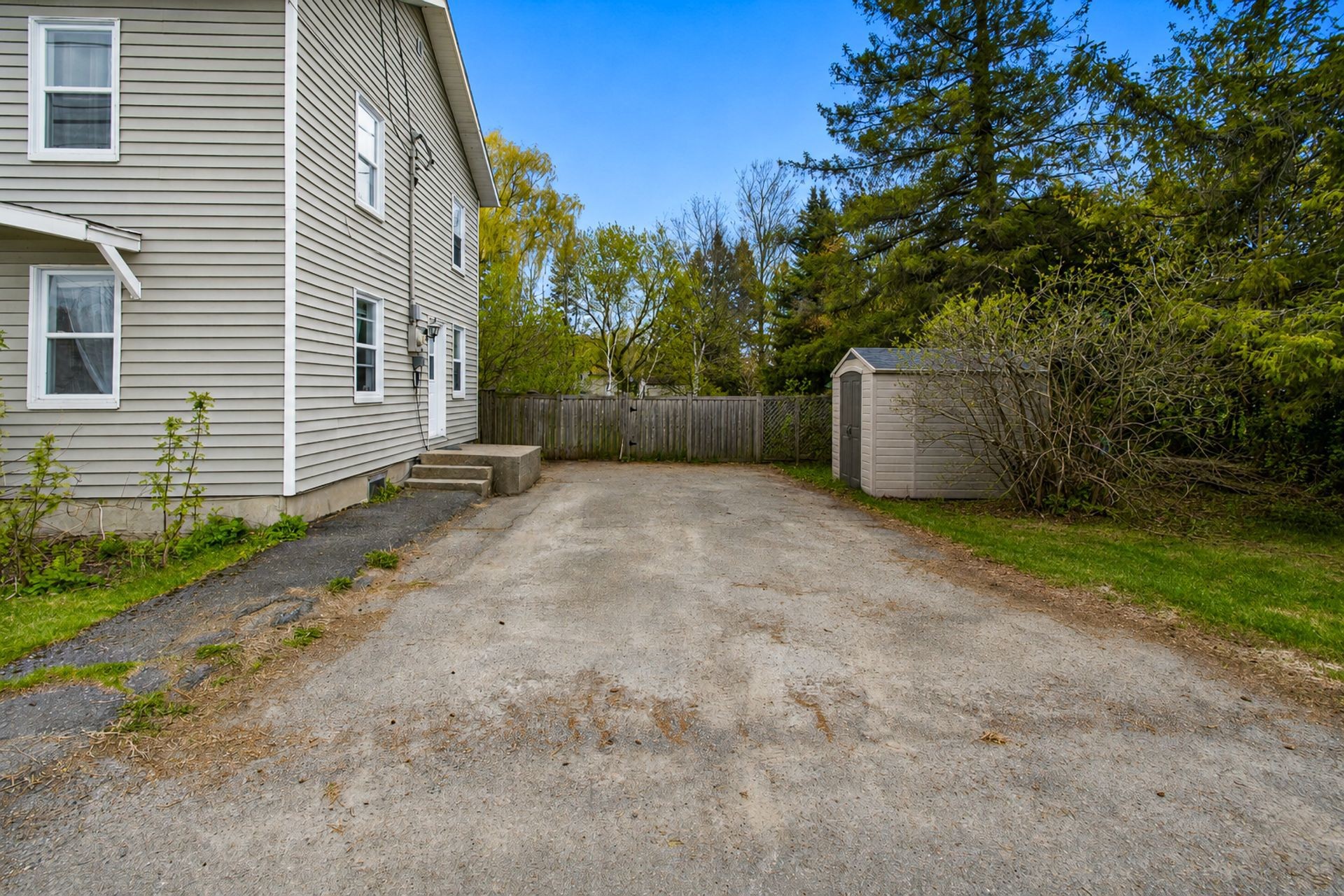 









4


Rue Wales

,
Saint-André-d'Argenteuil,




QC
J0V1X0

