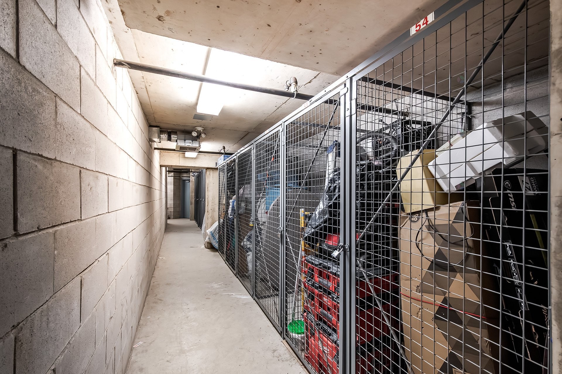 









995


Rue Jules-Poitras

, 610,
Montréal (Saint-Laurent),




QC
H4N3M2

