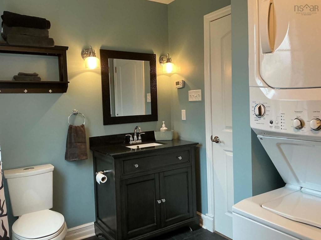 












3279 Highway 3 Highway

,
Brooklyn,




NS
B0J 1H0


