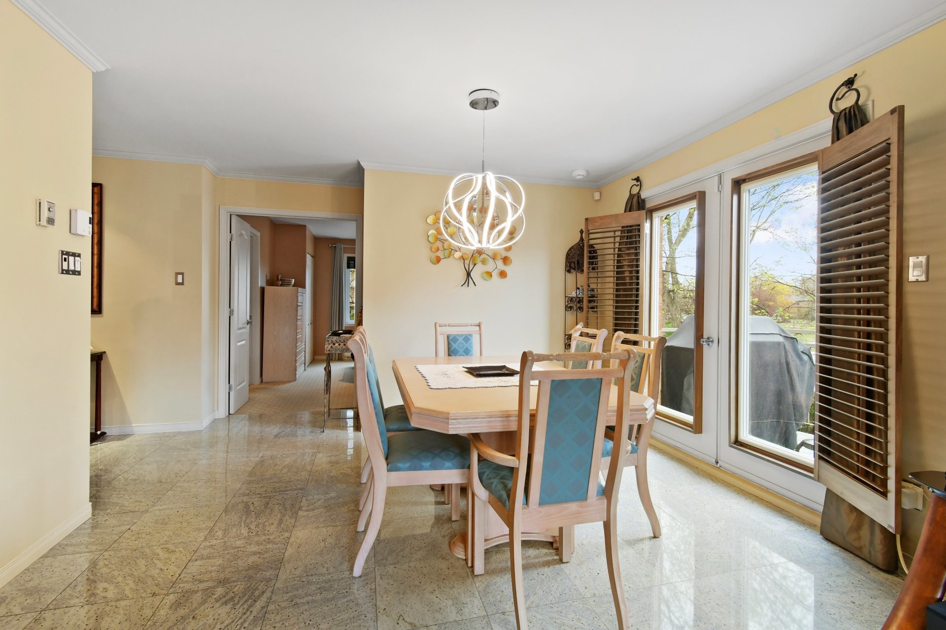 









40


Place le Marronnier

,
Saint-Lambert,




QC
J4S1Z7

