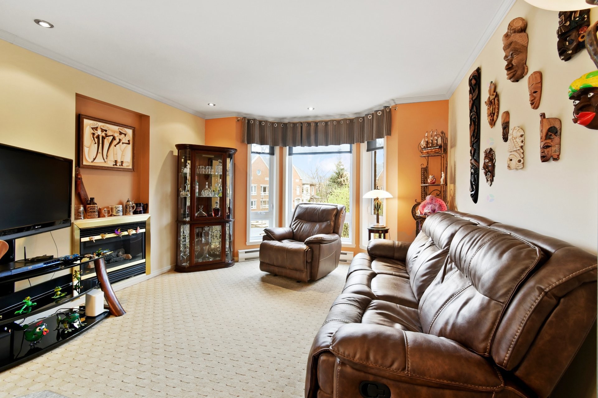 









40


Place le Marronnier

,
Saint-Lambert,




QC
J4S1Z7

